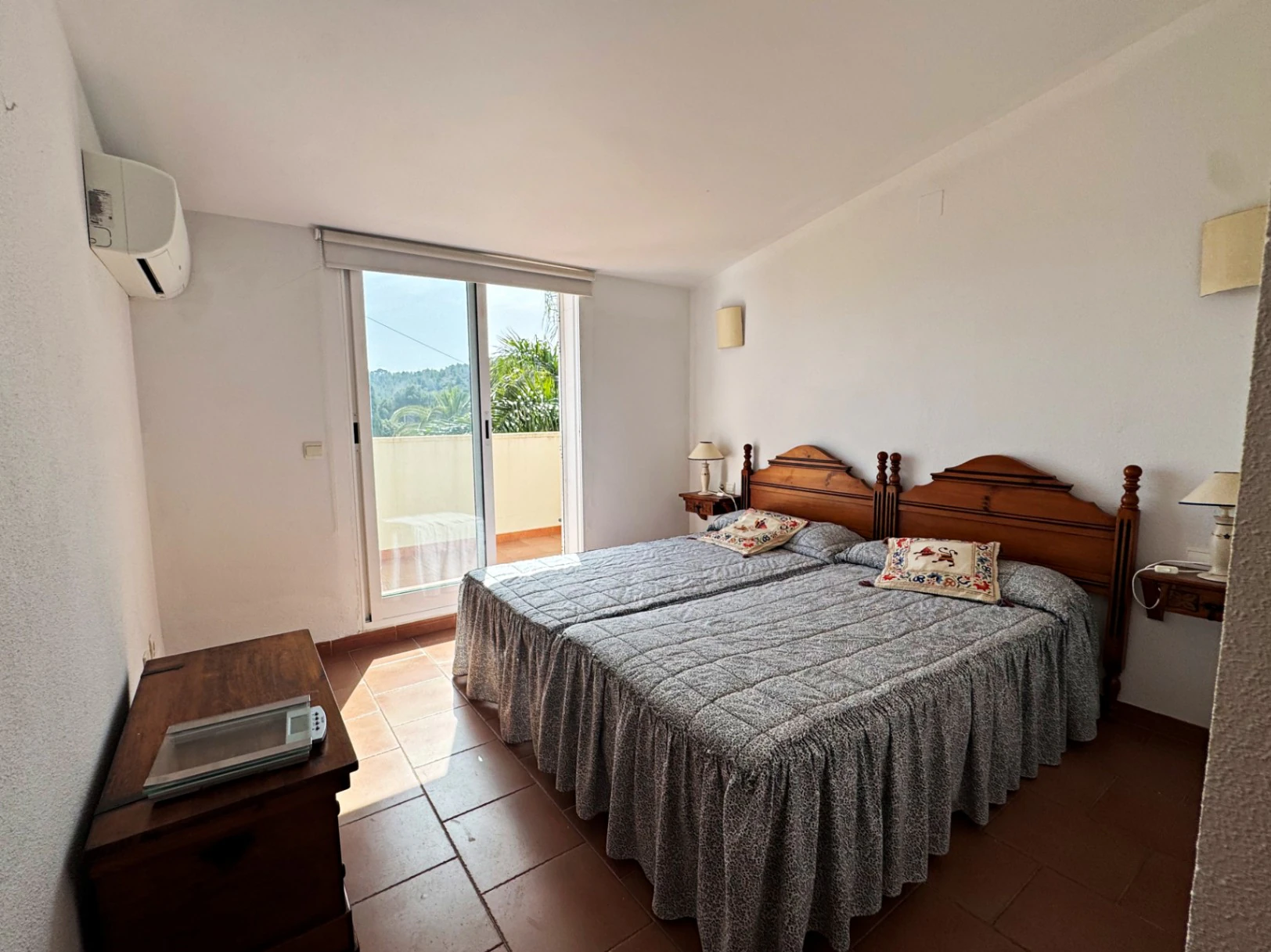 Chalet en venta en Denia, con preciosas vistas al mar y al montgó
