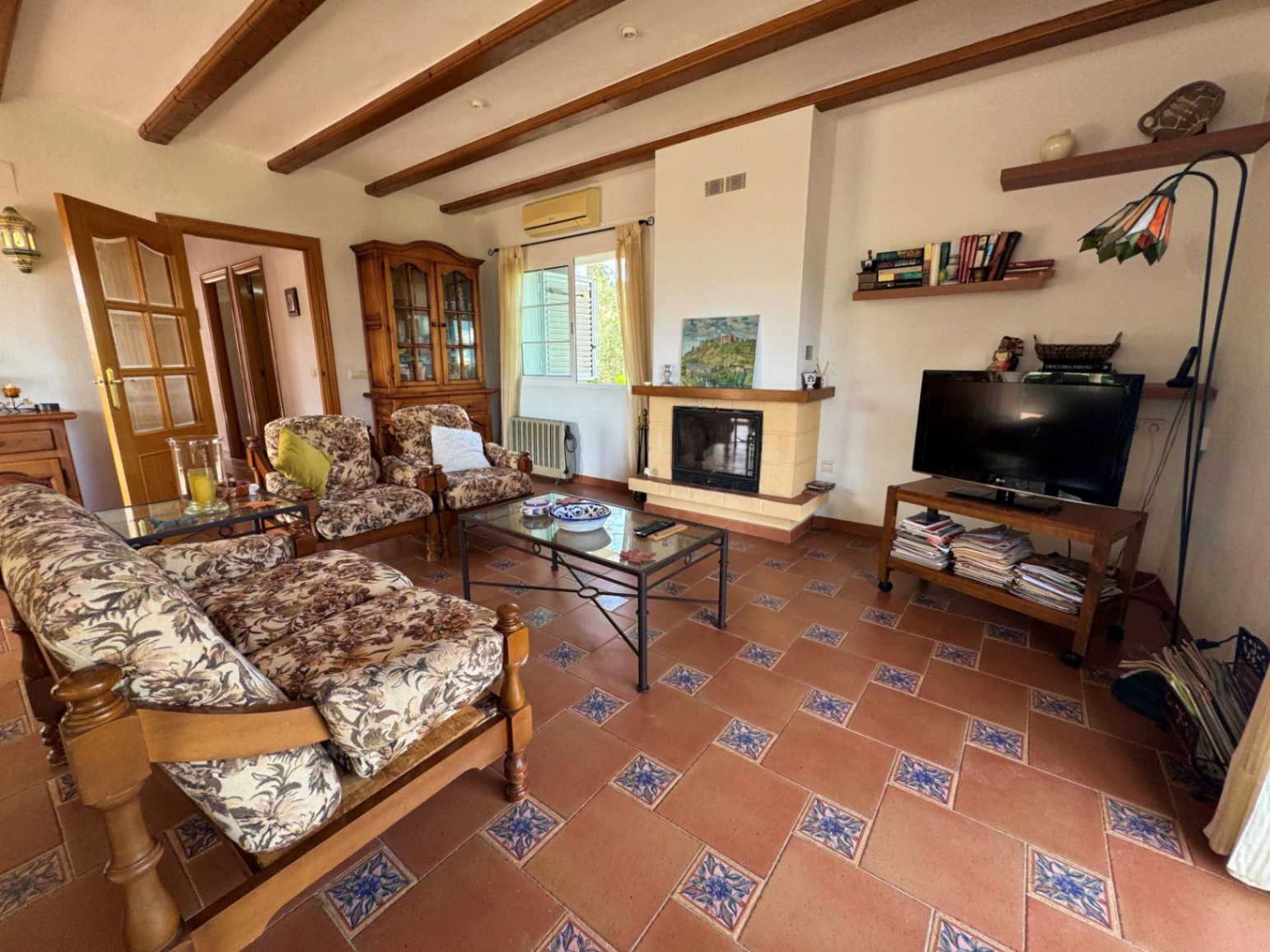 Chalet en venta en Denia, con preciosas vistas al mar y al montgó