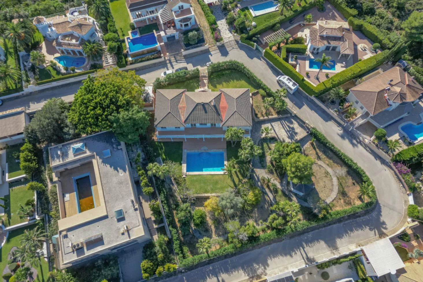 Villa exclusiva con vistas abiertas al mar, la montaña y el castillo de Dénia