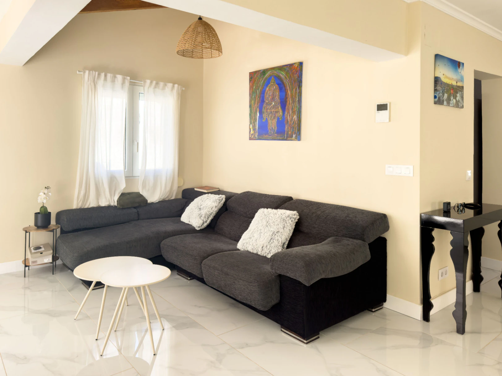 Chalet estilo moderno en venta en Denia con 5 dormitorios y piscina privada