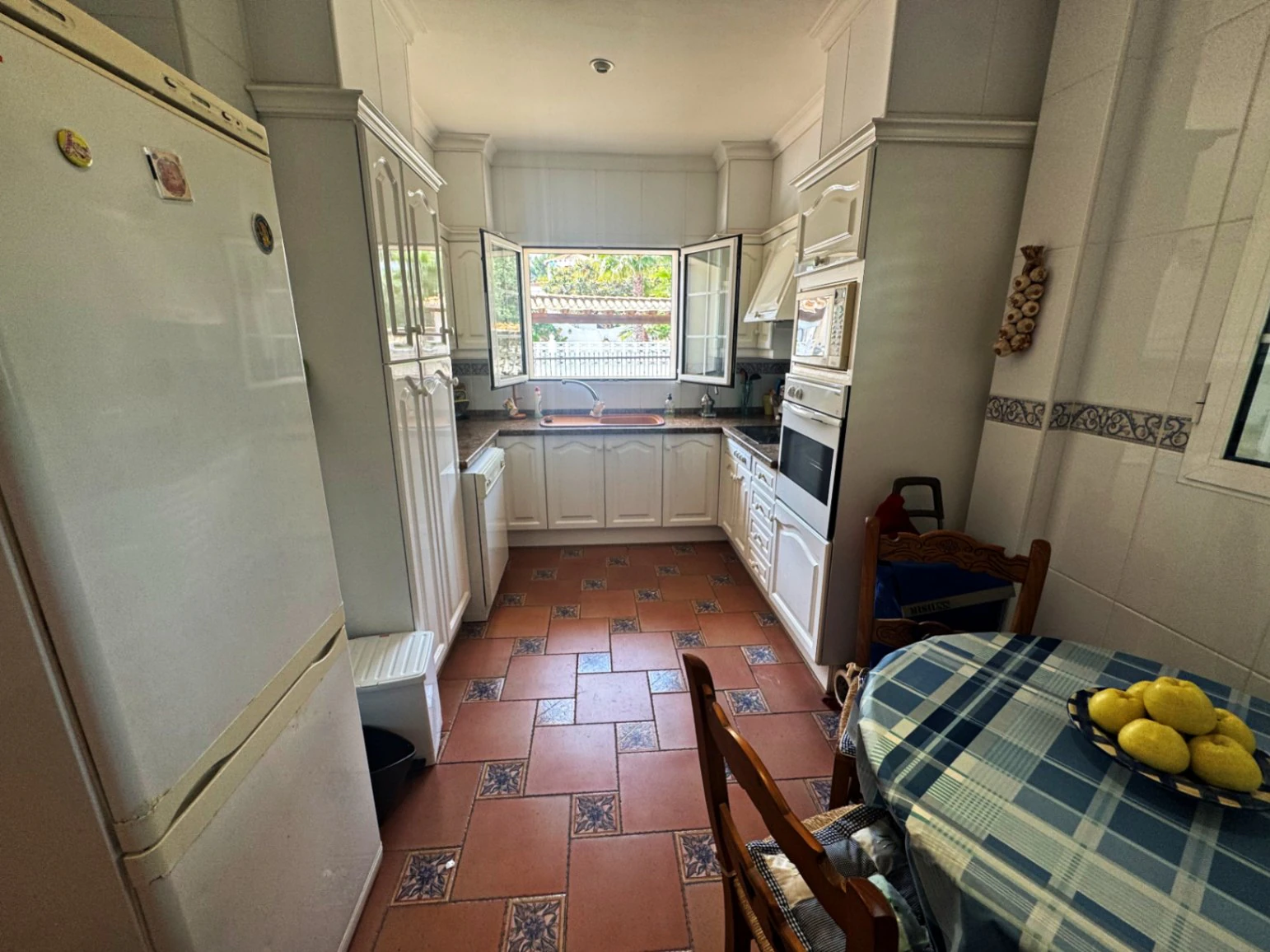 Chalet en venta en Denia, con preciosas vistas al mar y al montgó