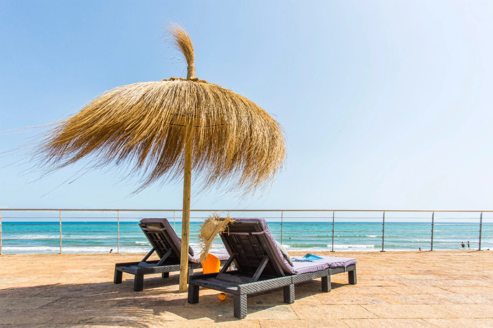 Espectacular casa en primera línea de playa – Un paraíso frente al mar
