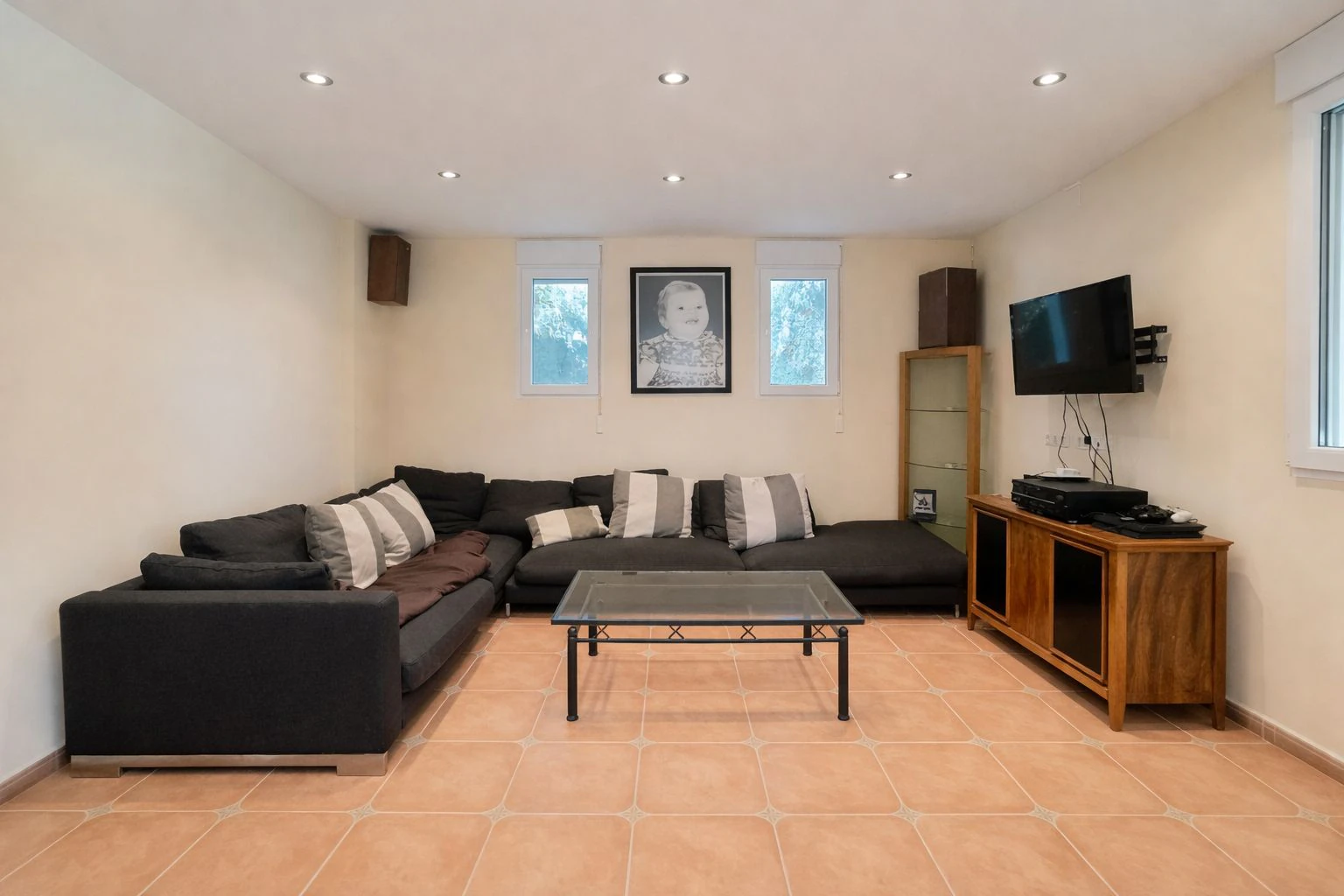 Villa de 3 dormitorios, apartamento de invitados y vistas al mar en el Montgó, Dénia