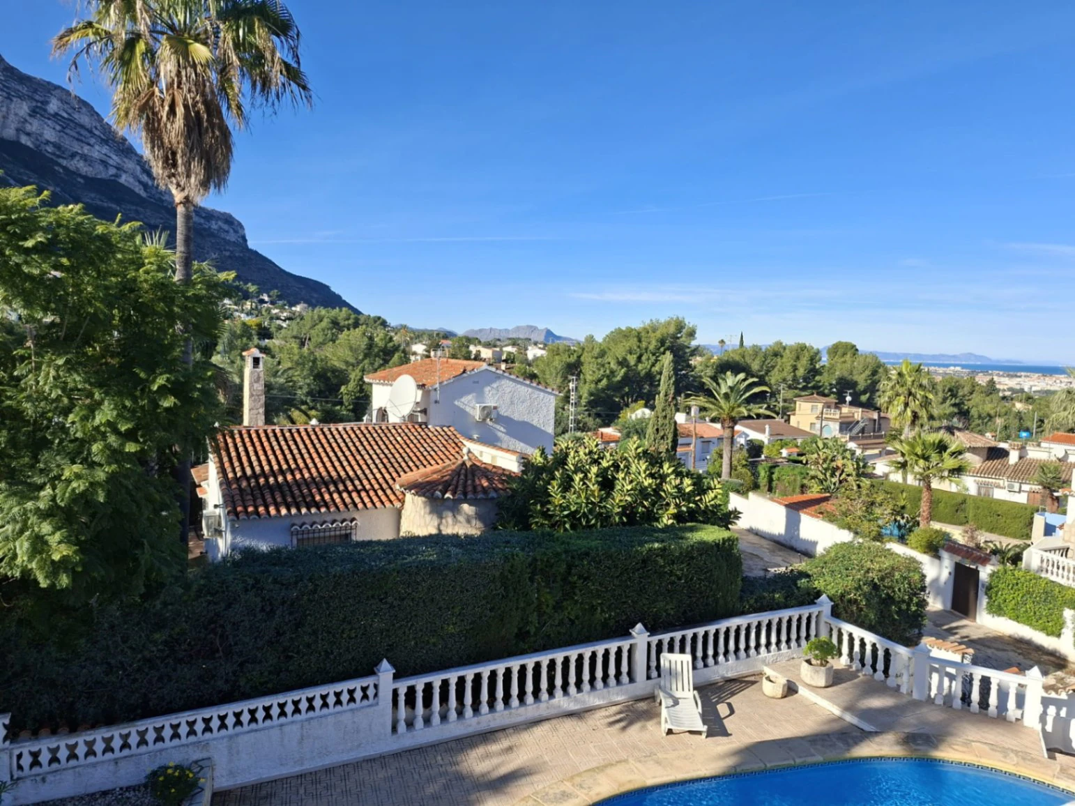 Chalet con vistas al mar y Montgó, Denia