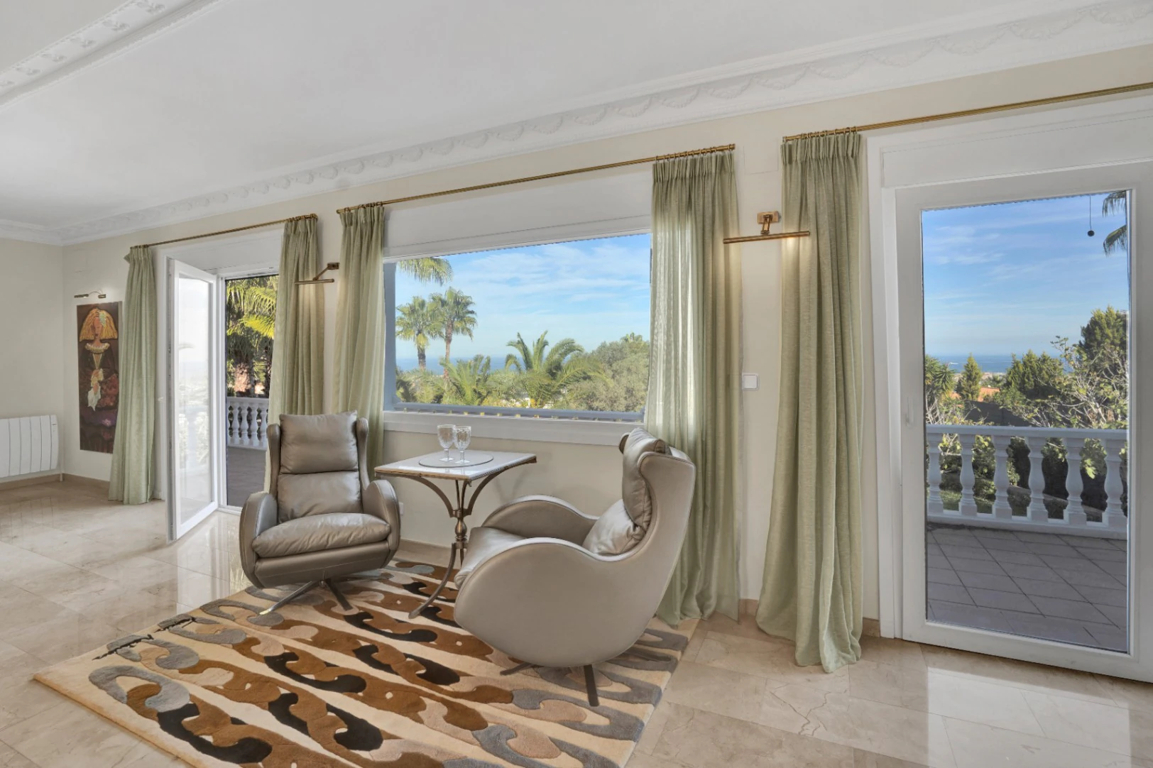 Villa exclusiva con vistas abiertas al mar, la montaña y el castillo de Dénia