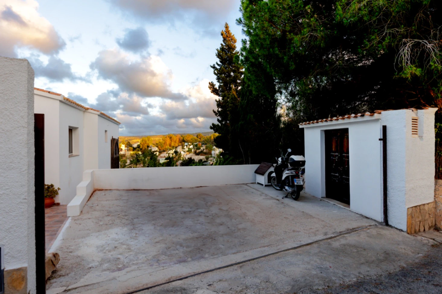 VILLA IBIZENCA EN EL MONTGO DENIA