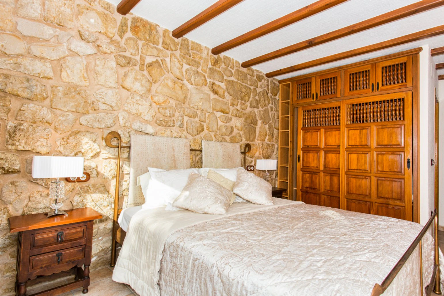Espectacular casa en primera línea de playa – Un paraíso frente al mar