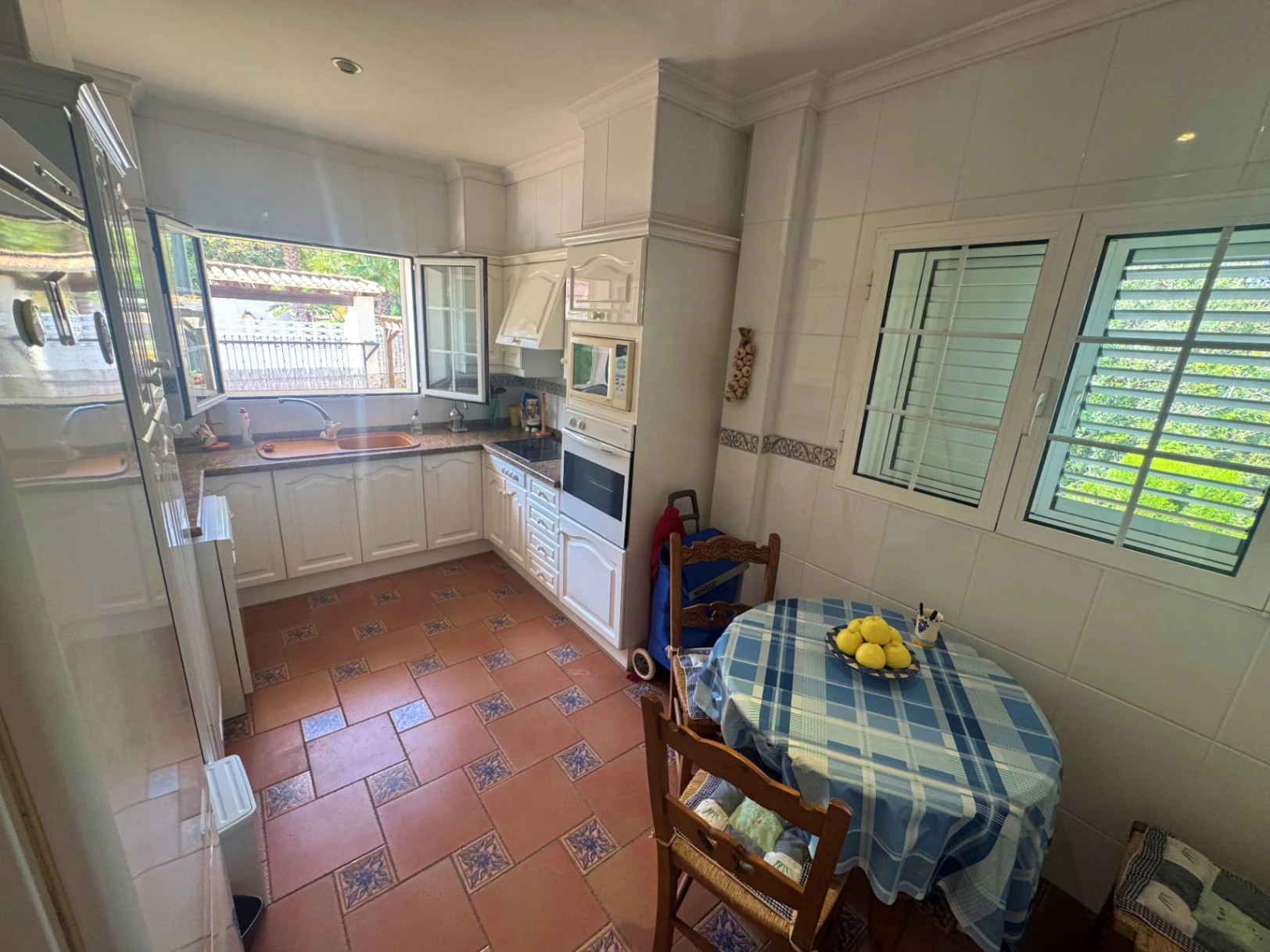 Chalet en venta en Denia, con preciosas vistas al mar y al montgó