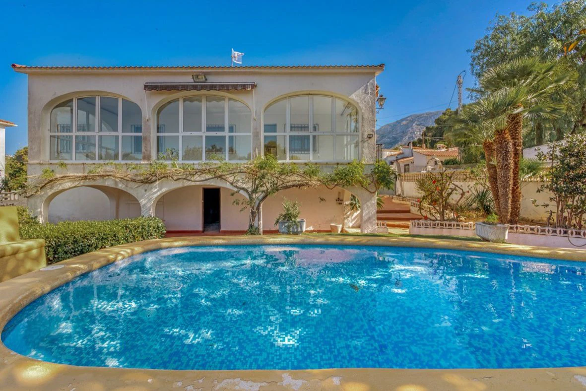 Villa clásica en Las Rotas, Dénia.