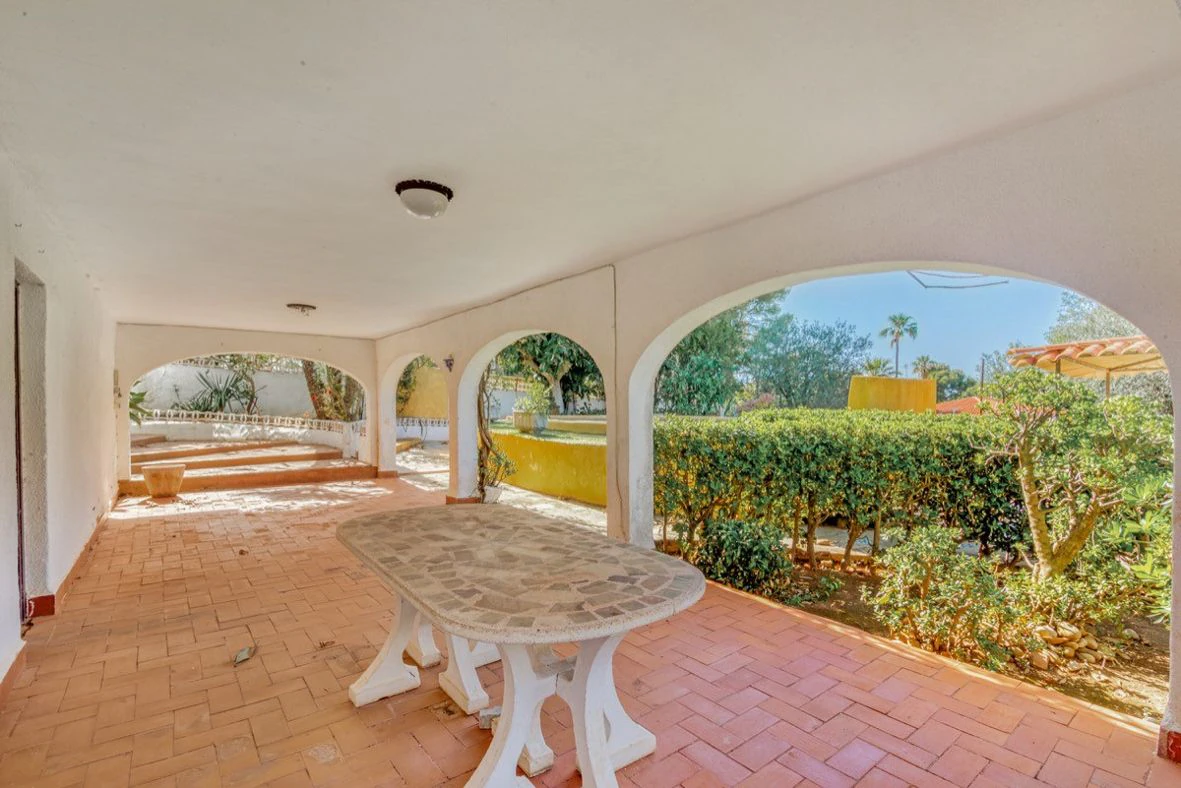 Villa clásica en Las Rotas, Dénia.