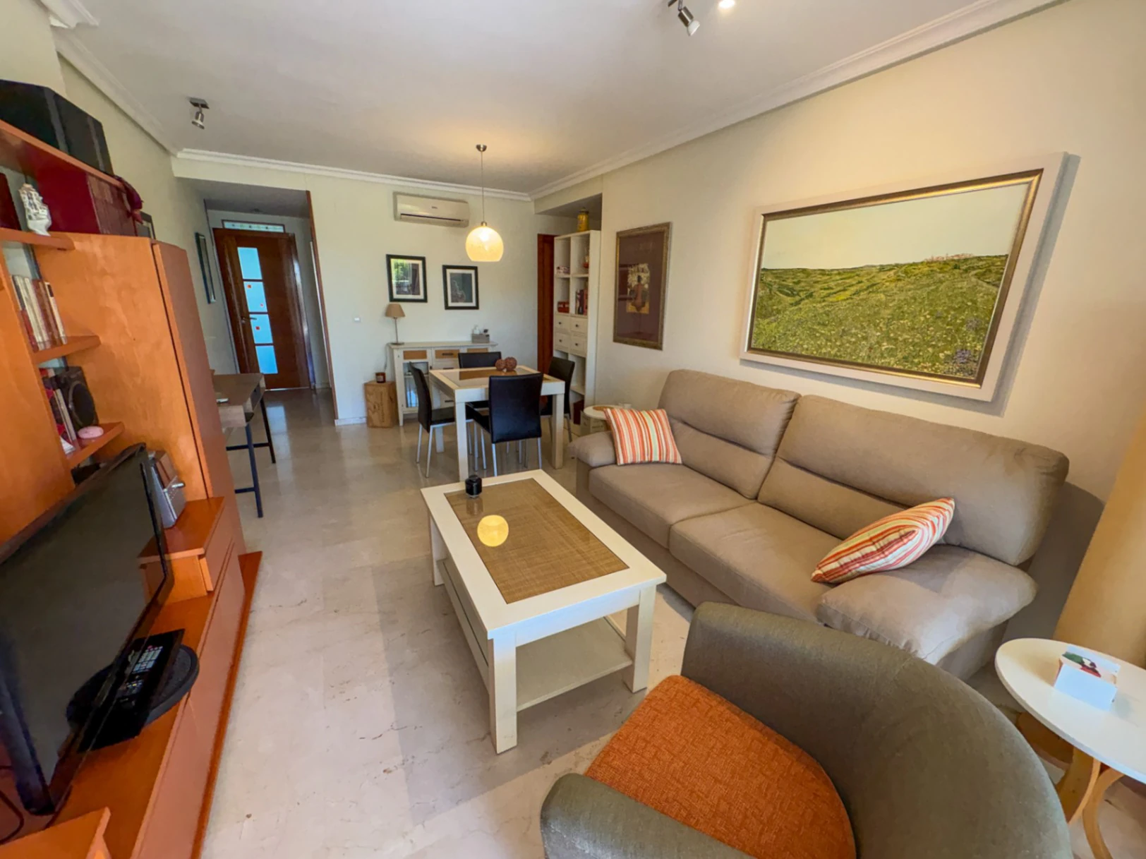 Tu refugio junto al mar: Apartamento en planta baja a un paso de la playa y del centro de Dénia.