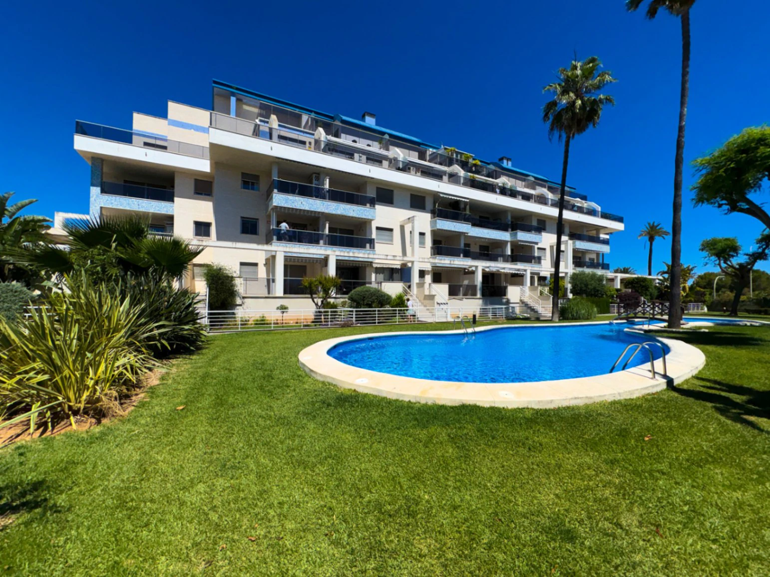 Tu refugio junto al mar: Apartamento en planta baja a un paso de la playa y del centro de Dénia.