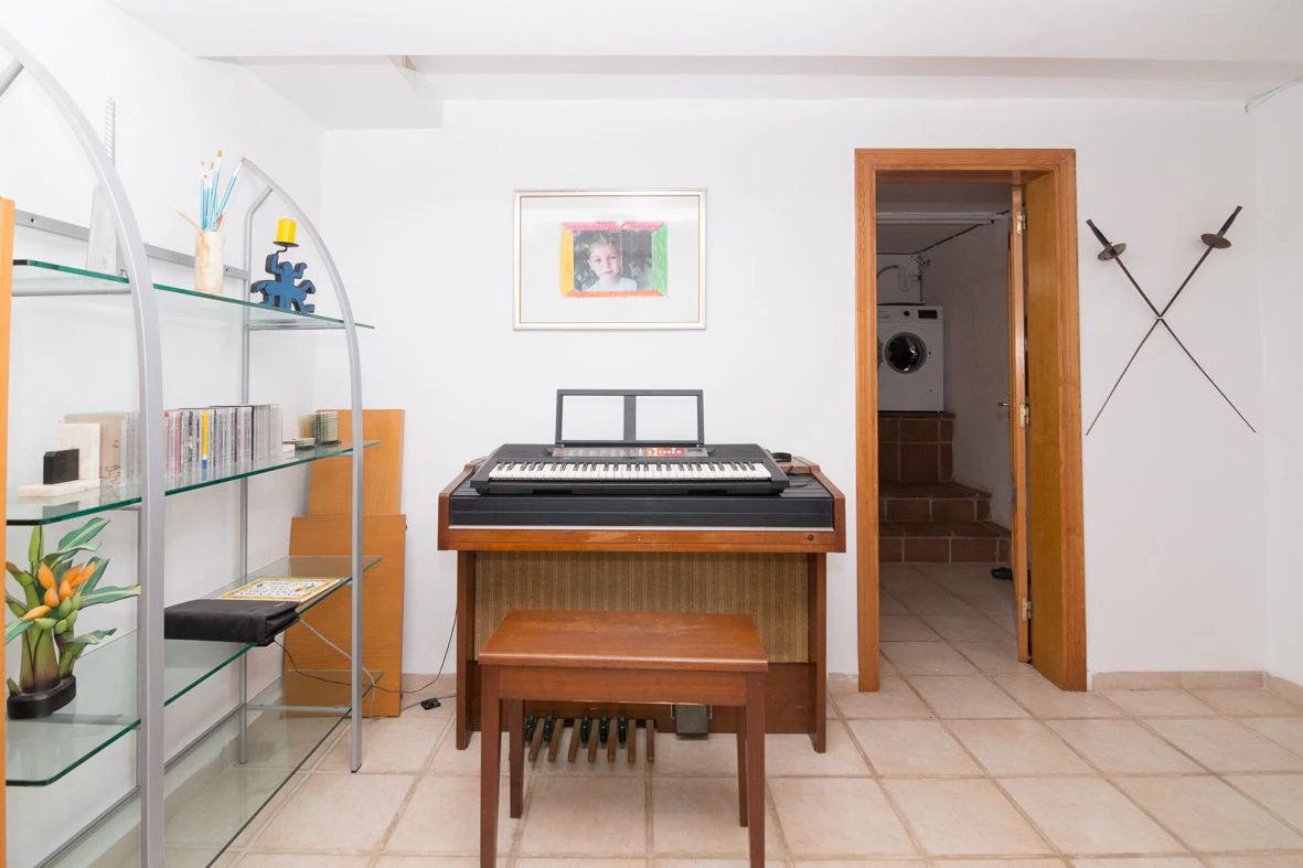 Villa lista para entrar en Alqueríes.