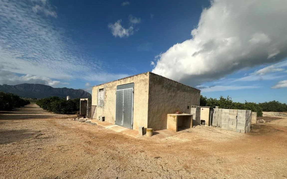 FINCA RÚSTICA EN ONDARA