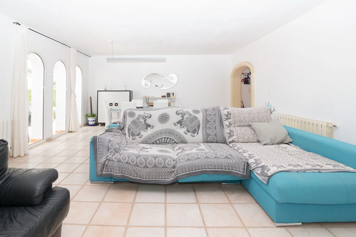 Villa lista para entrar en Alqueríes.