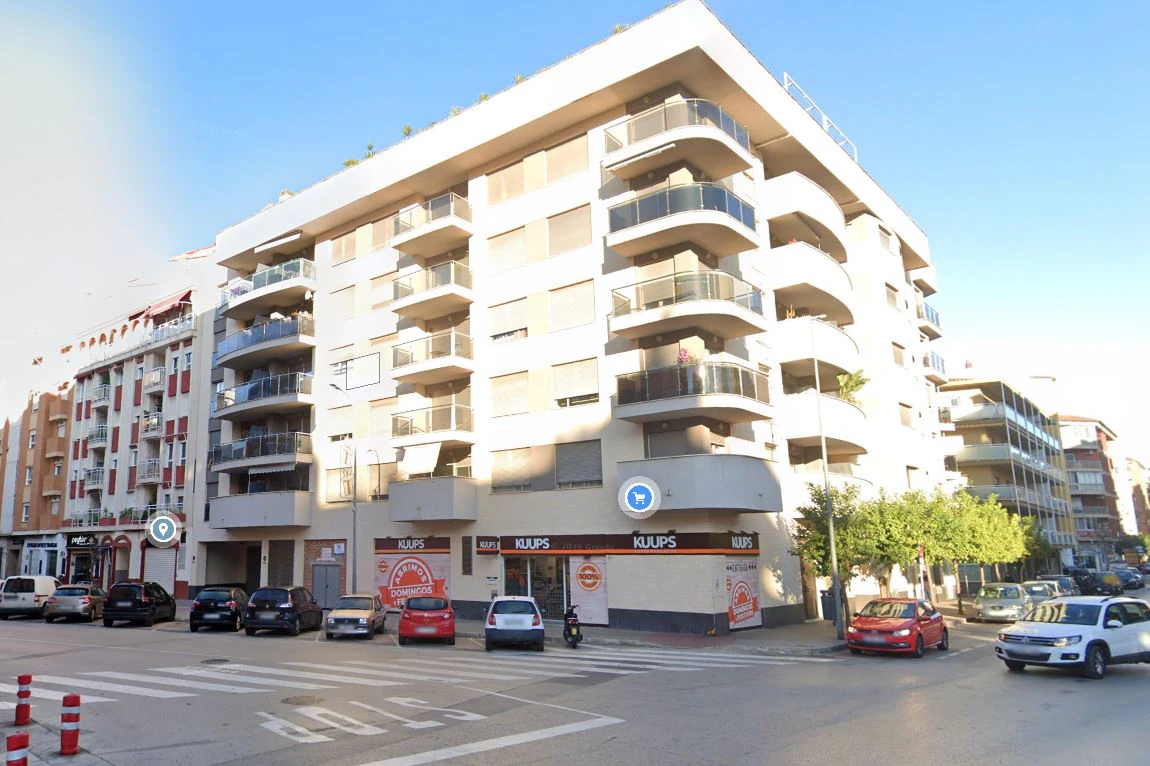 PISO DE 3 DORMITORIOS EN PLENO CENTRO DE DENIA