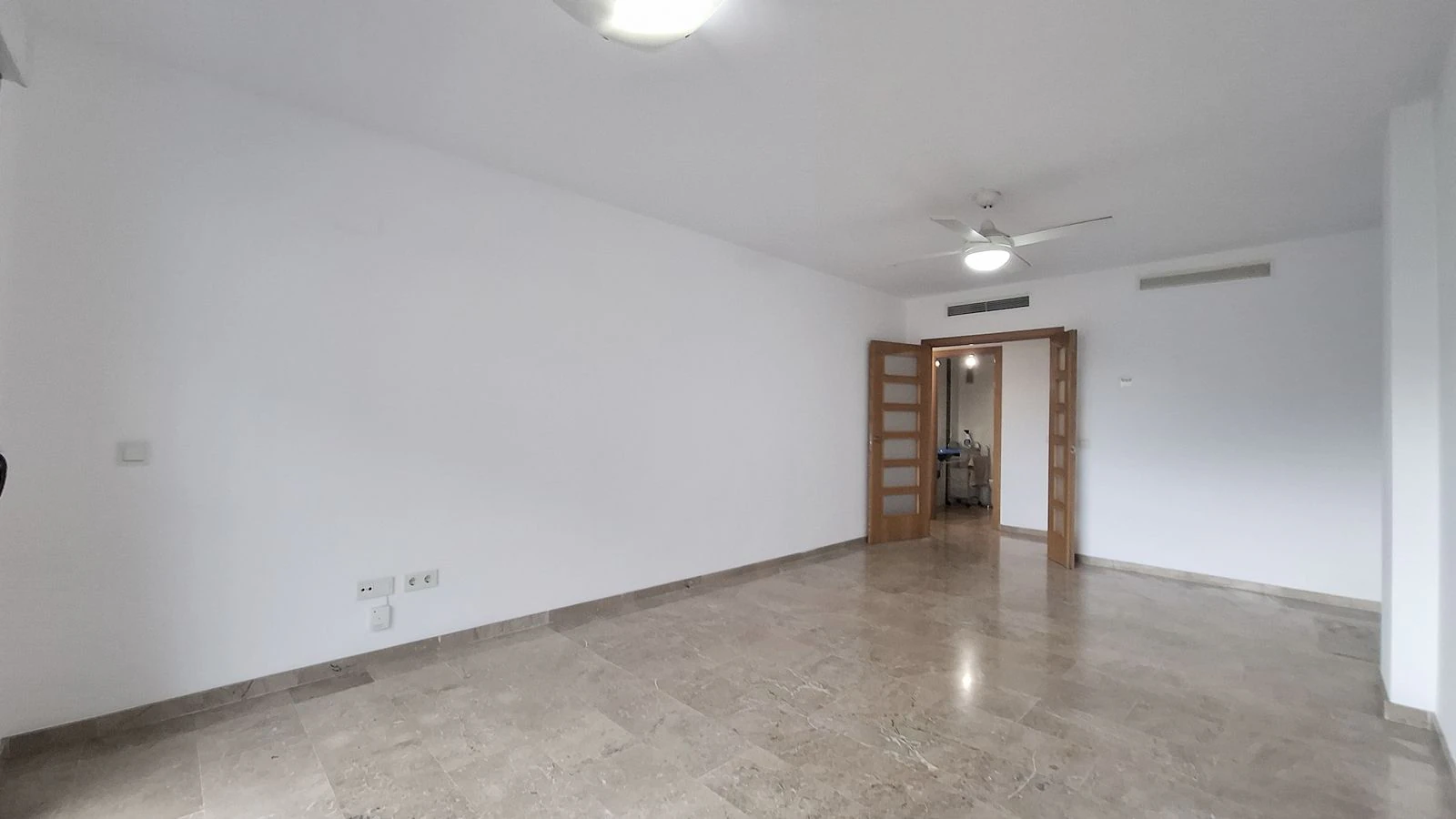 PISO DE 3 DORMITORIOS EN PLENO CENTRO DE DENIA