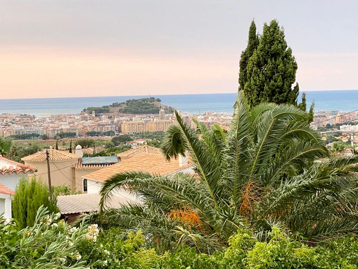 Villa classique à Dénia avec vue