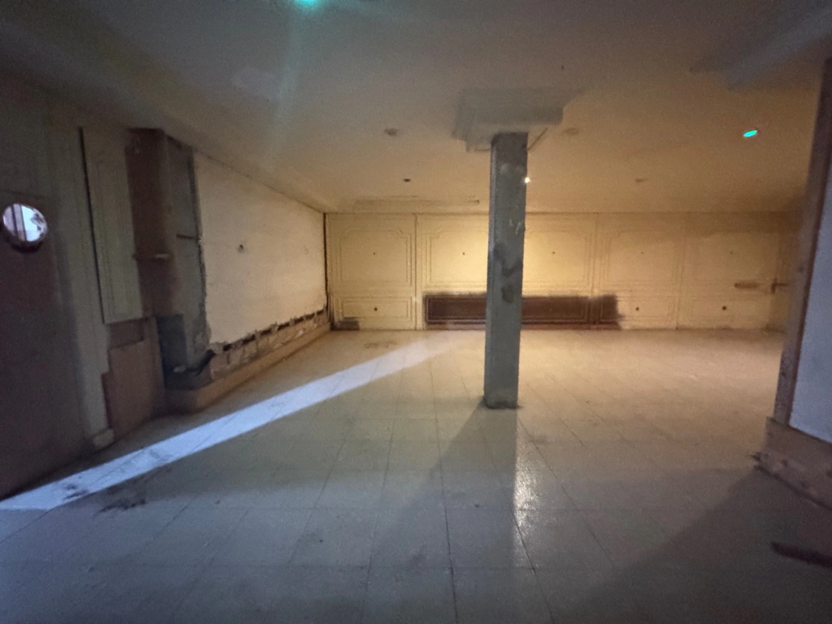Local comercial de 180 en Denia zona puerto-centro