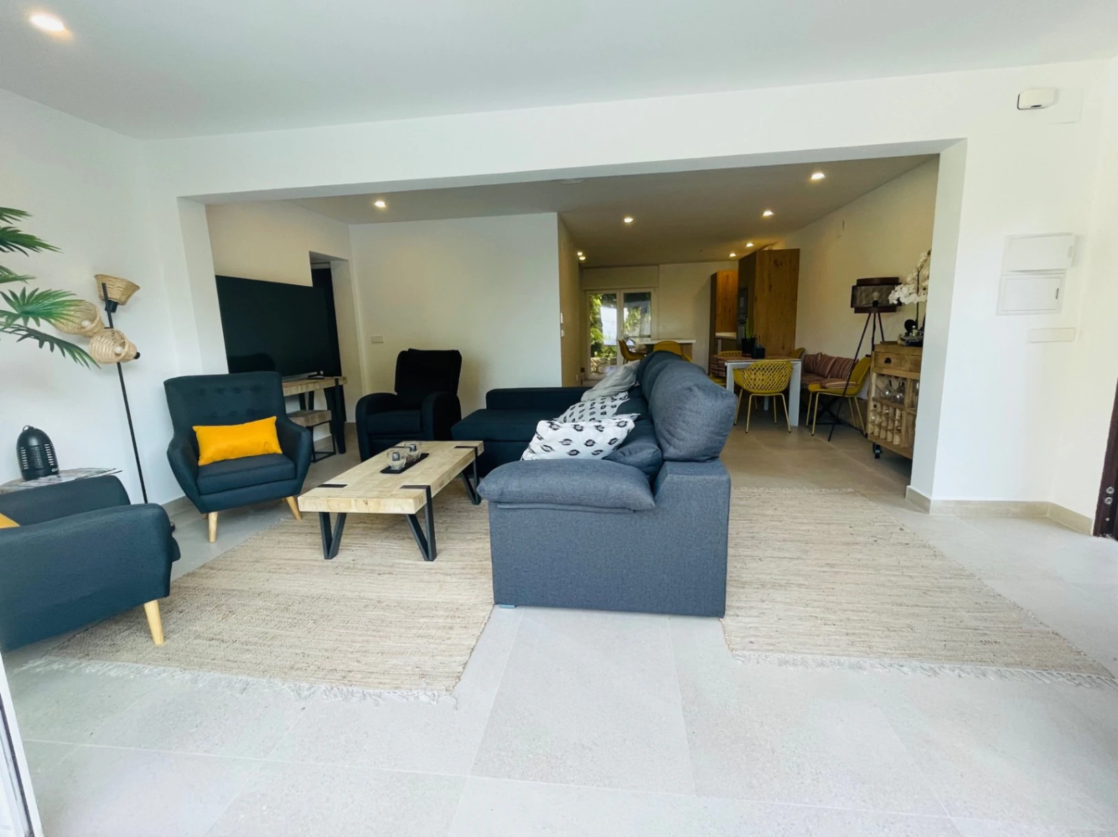 Chalet independiente en Las Marquesas en Denia con piscina privada.