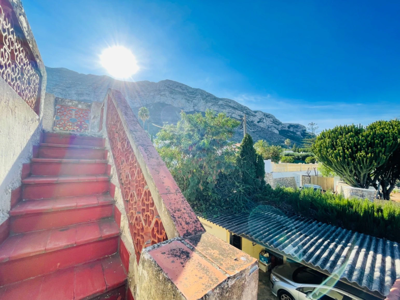 Chalet en Denia con apartamento invitados en Montgó