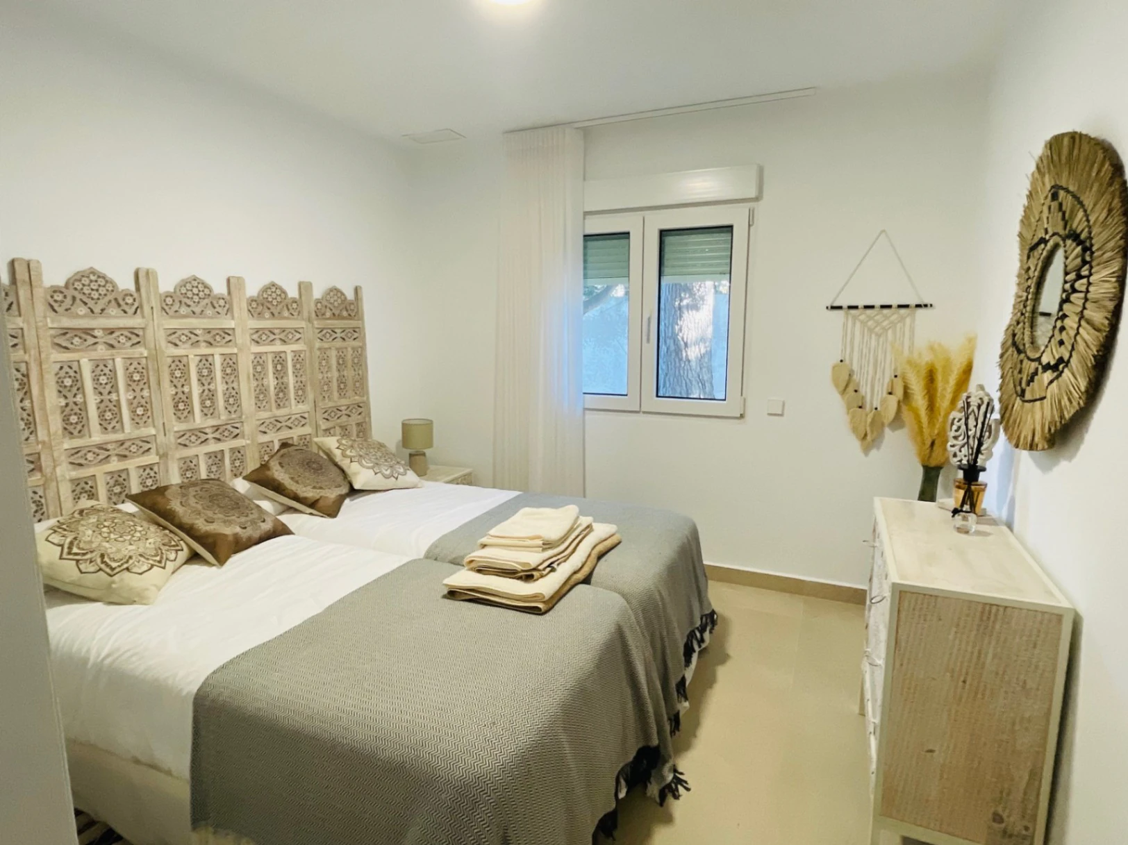 Chalet independiente en Las Marquesas en Denia con piscina privada.