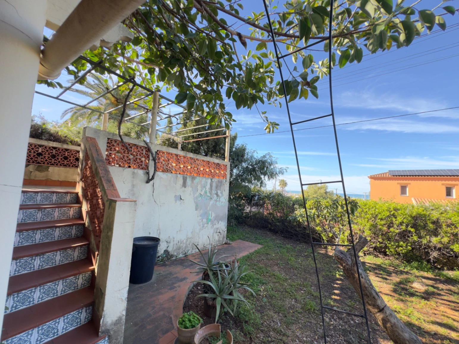 Chalet en Denia con apartamento invitados en Montgó