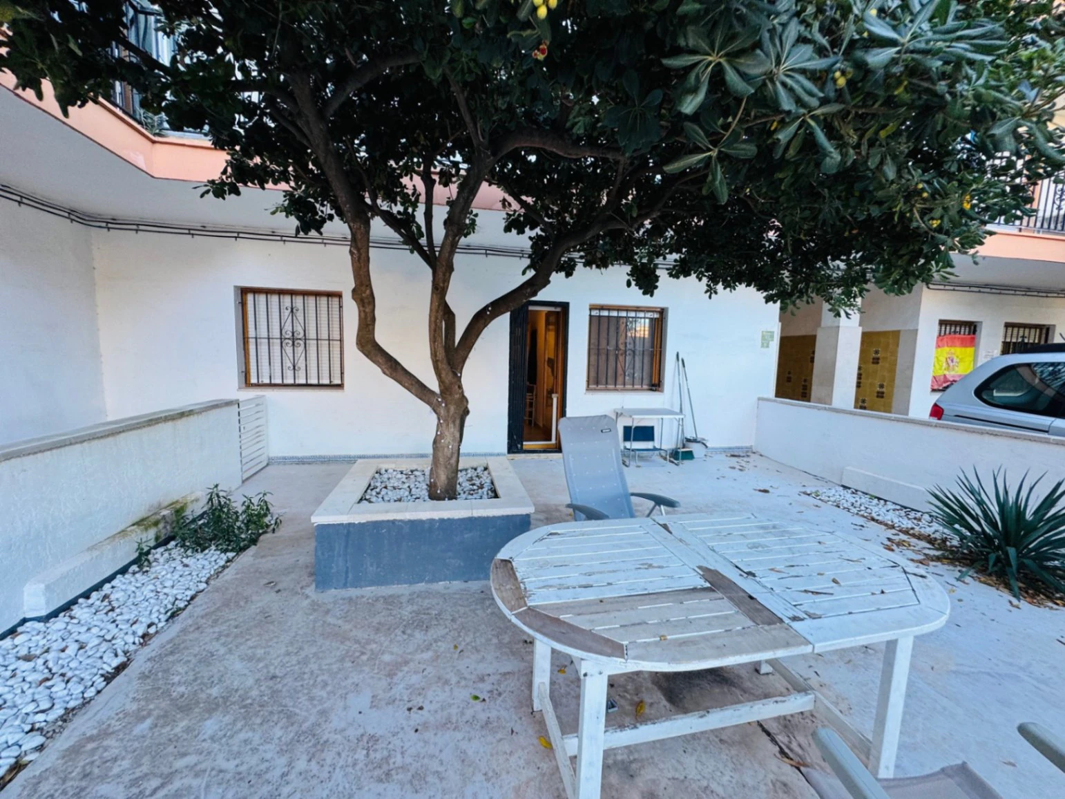 Planta baja en urbanización con piscina en Denia
