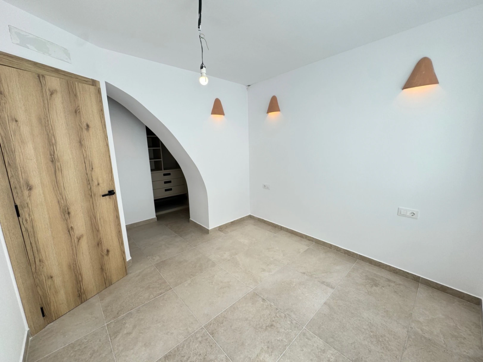Casa de pueblo en centro Oliva con 3 viviendas dentro