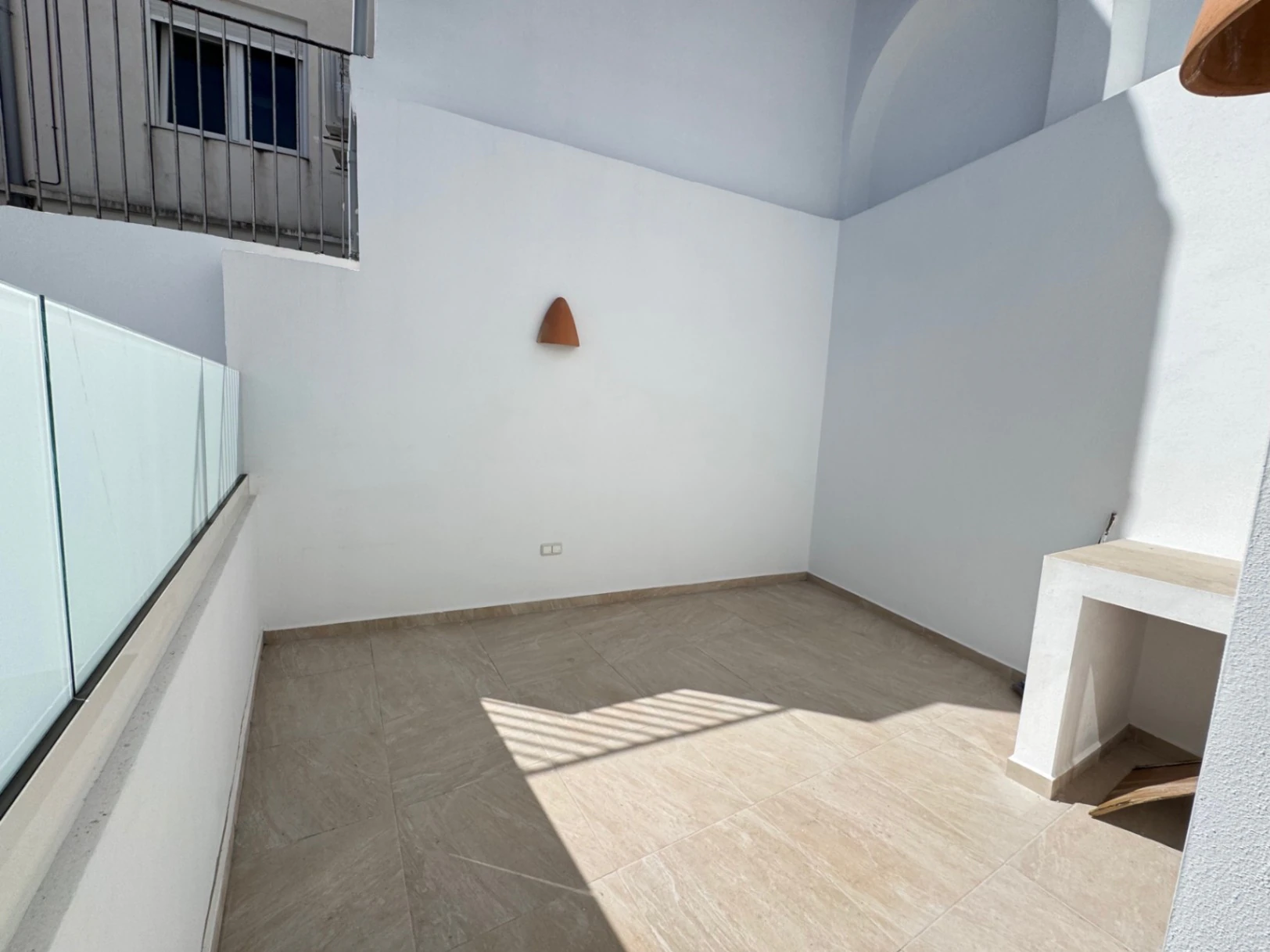 Casa de pueblo en centro Oliva con 3 viviendas dentro
