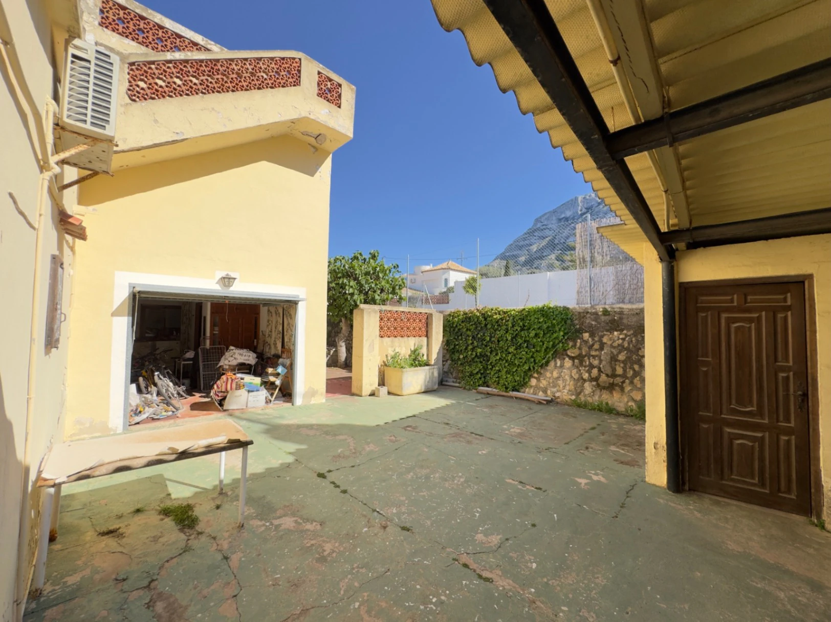 Chalet en Denia con apartamento invitados en Montgó