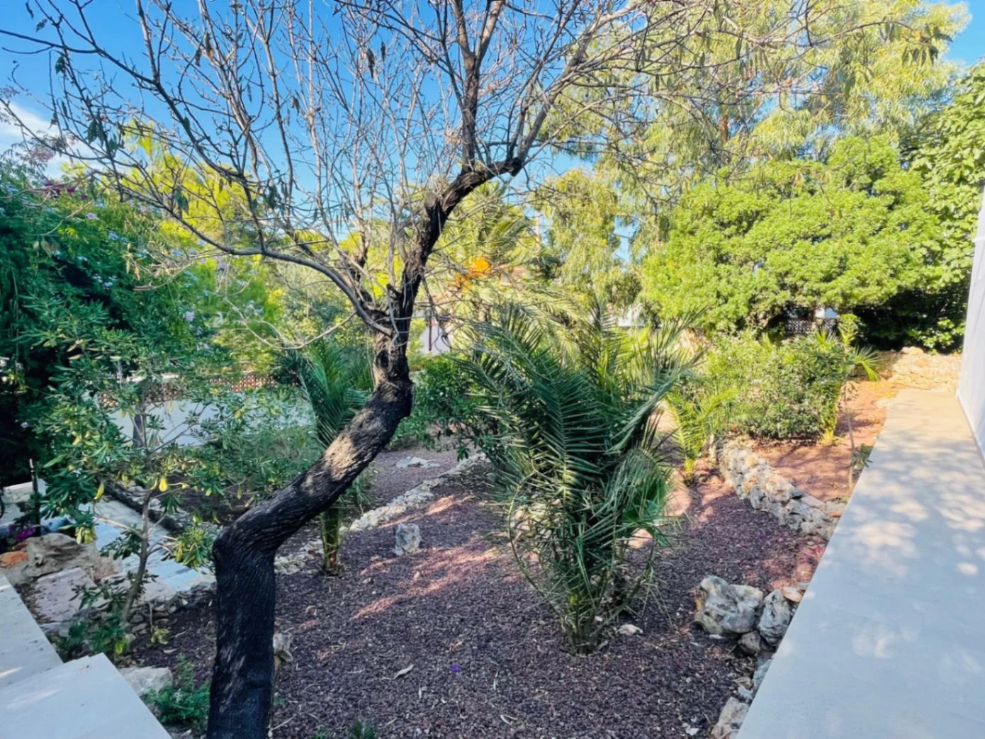 Chalet independiente en Las Marquesas en Denia con piscina privada.