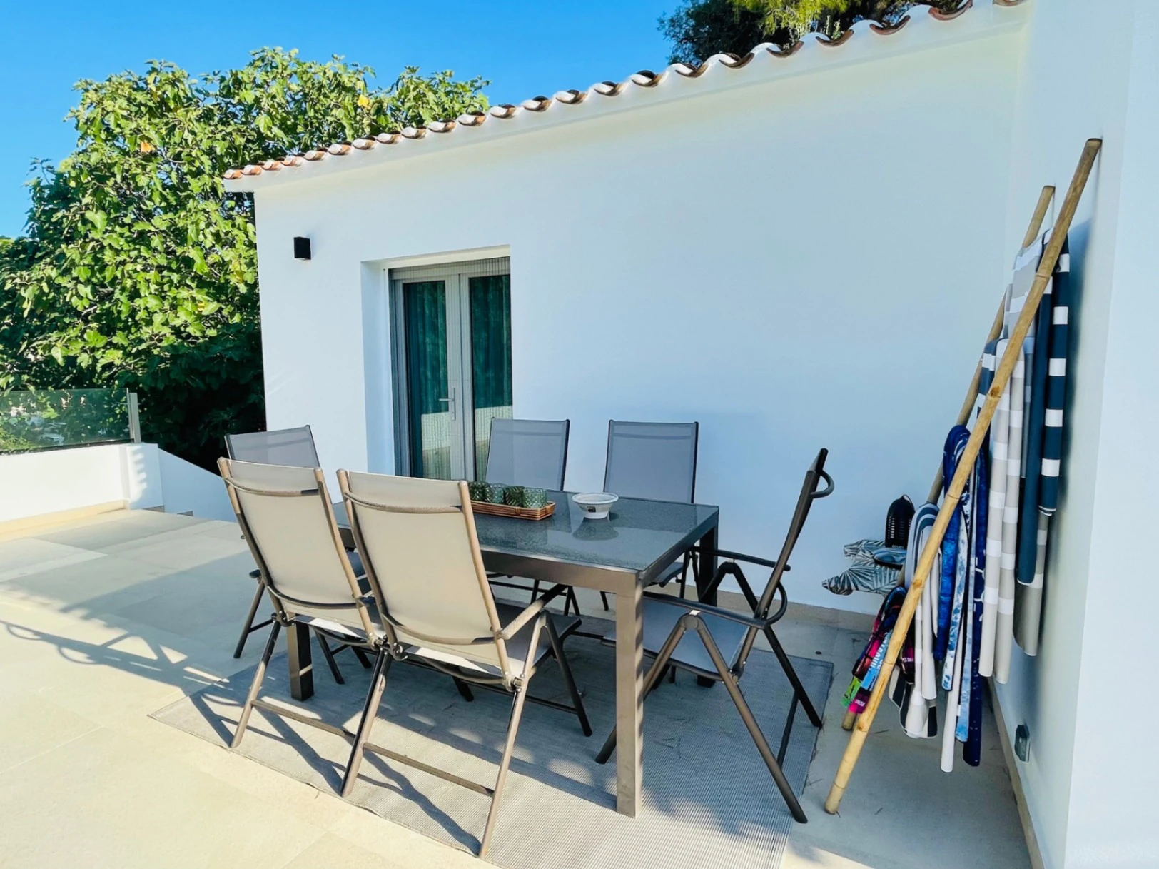 Chalet independiente en Las Marquesas en Denia con piscina privada.