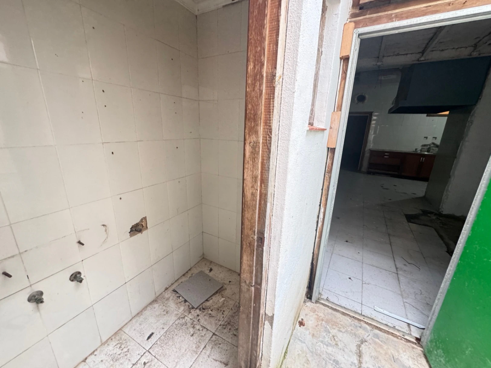 Local comercial de 180 en Denia zona puerto-centro