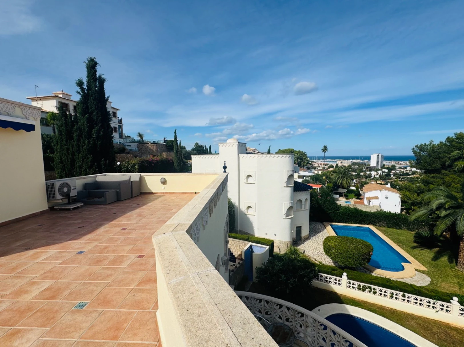 Chalet con vistas al mar en Denia, zona Santa Lucía en Montgó