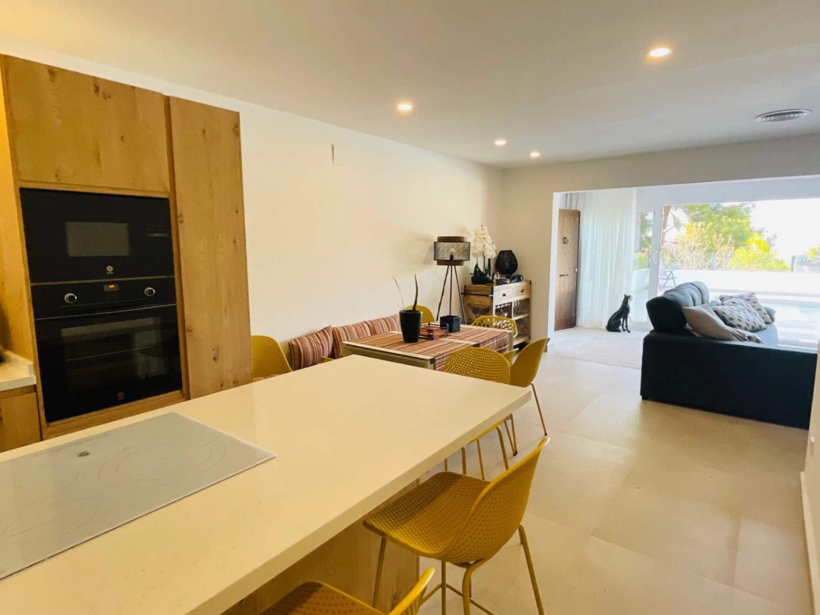 Chalet independiente en Las Marquesas en Denia con piscina privada.