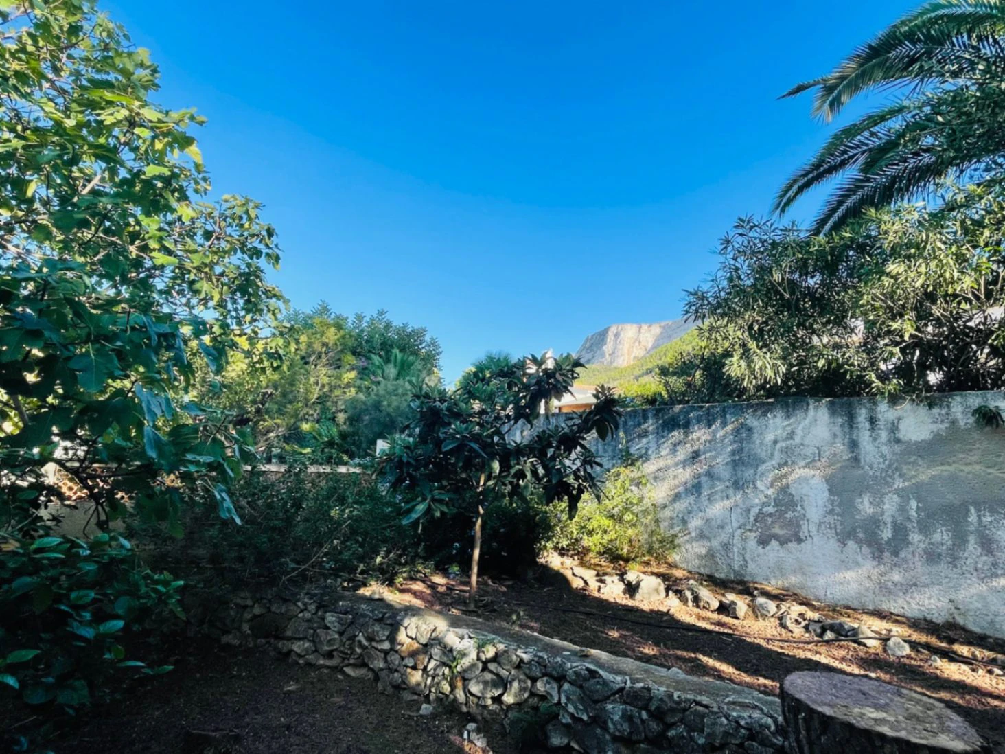 Chalet independiente en Las Marquesas en Denia con piscina privada.