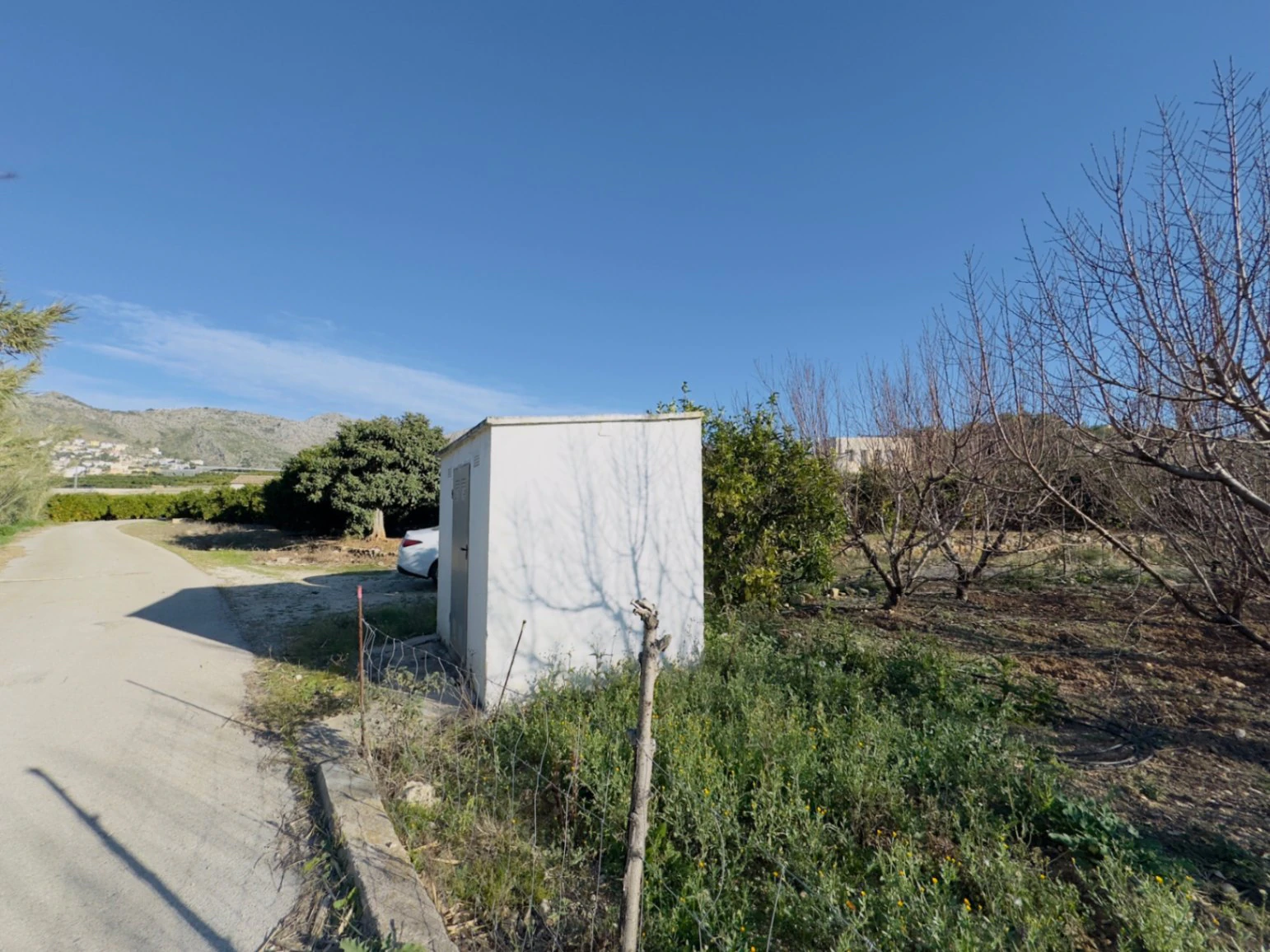 Terreno de 10000m2 urbanizable en Beniarbeig
