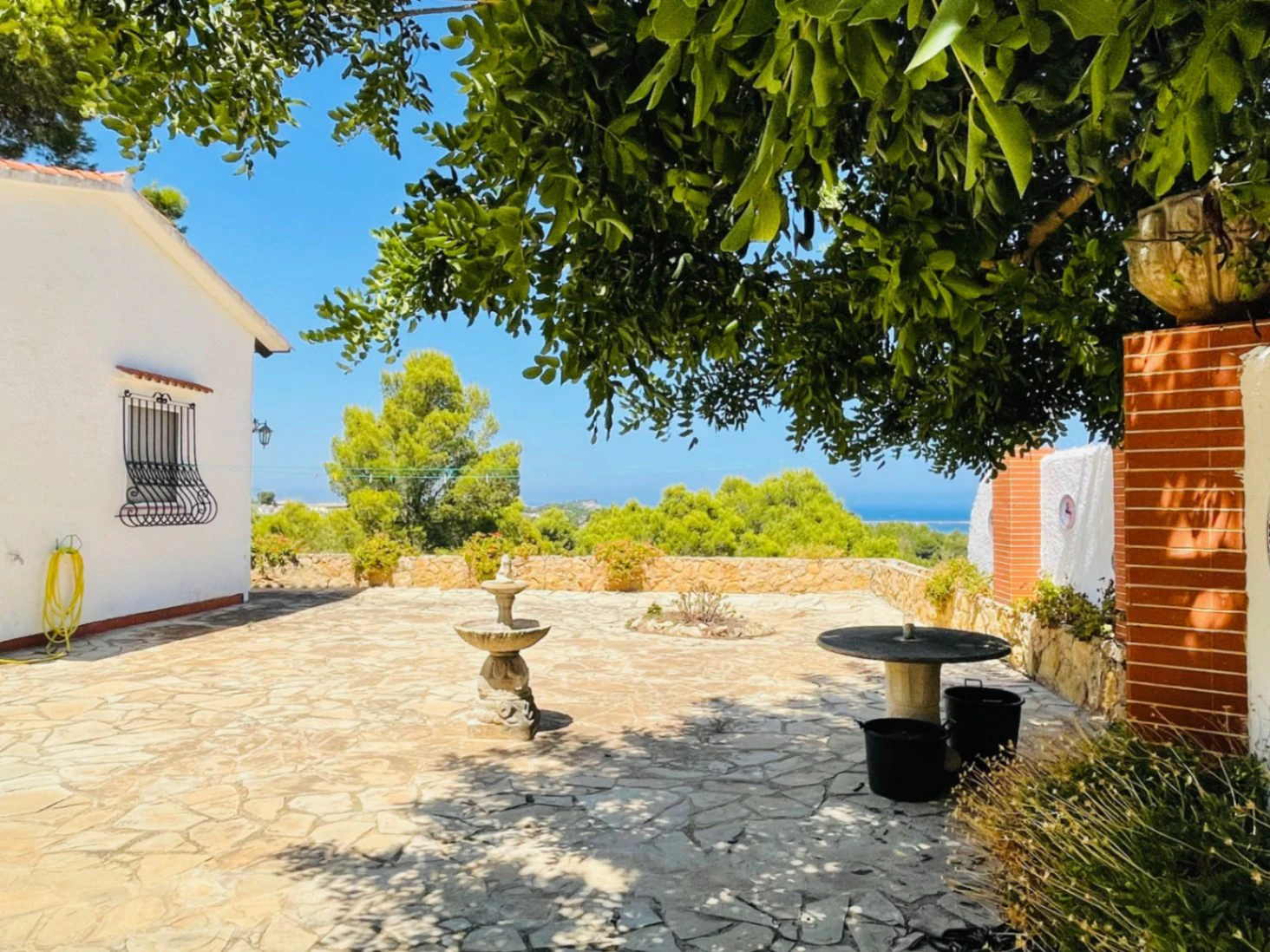 Chalet en Las Rotas con vistas panorámicas al mar y montaña