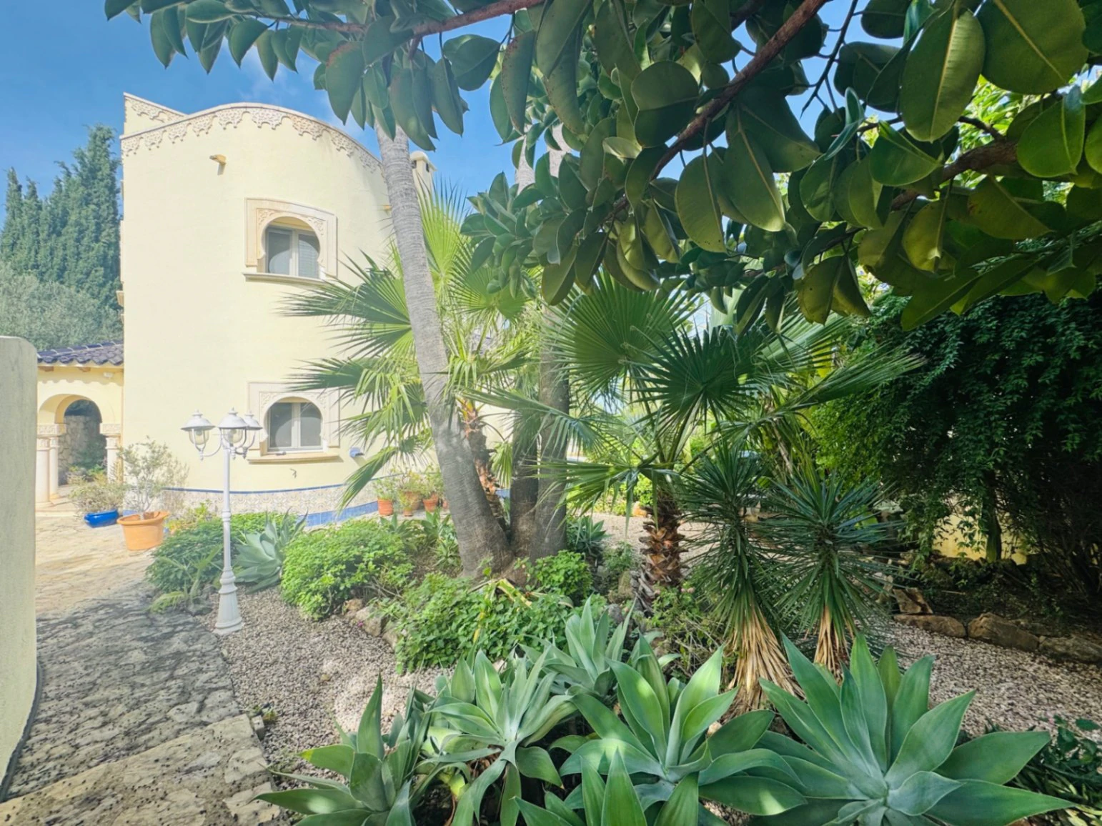 Chalet con vistas al mar en Denia, zona Santa Lucía en Montgó