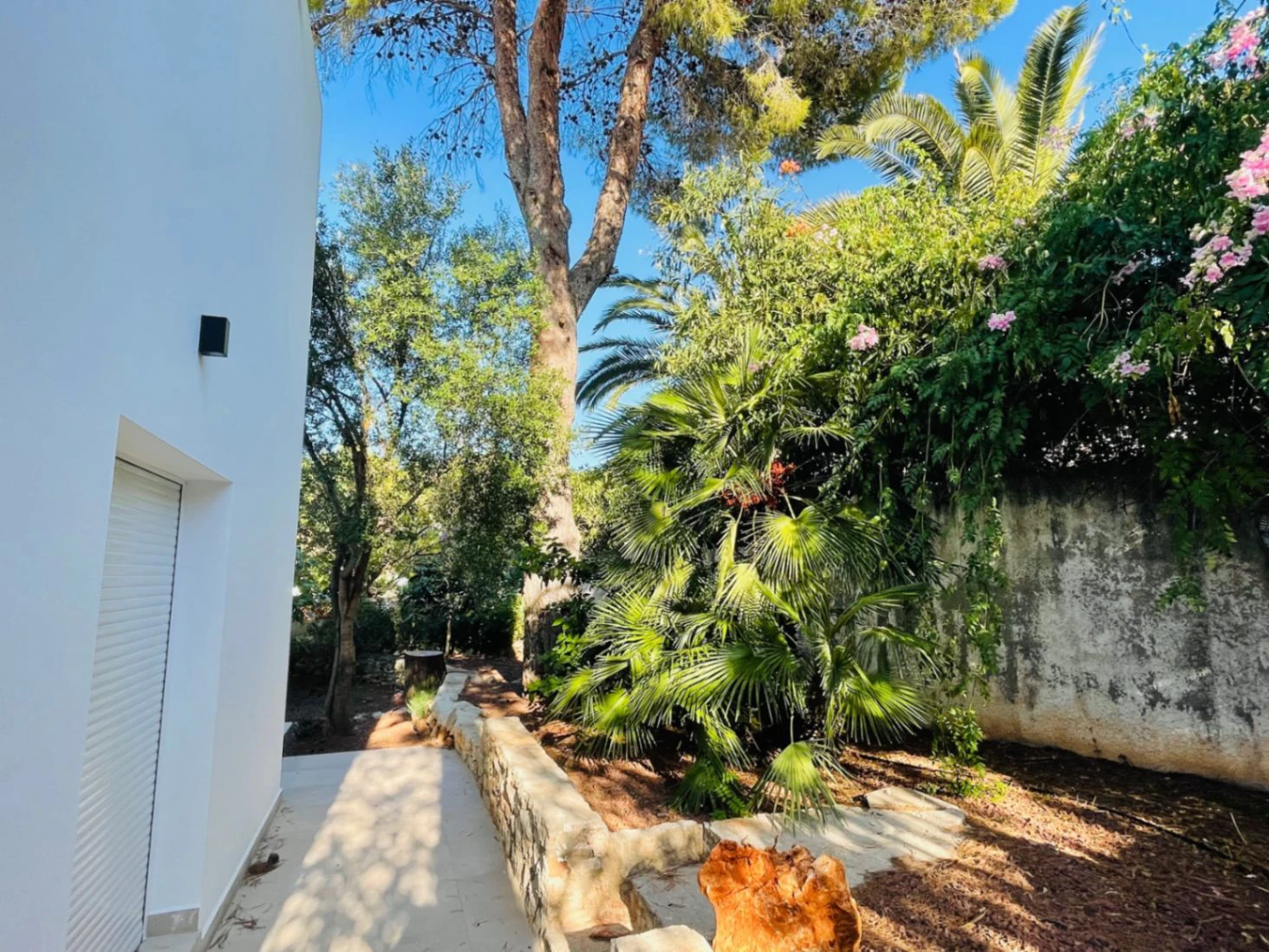 Chalet independiente en Las Marquesas en Denia con piscina privada.