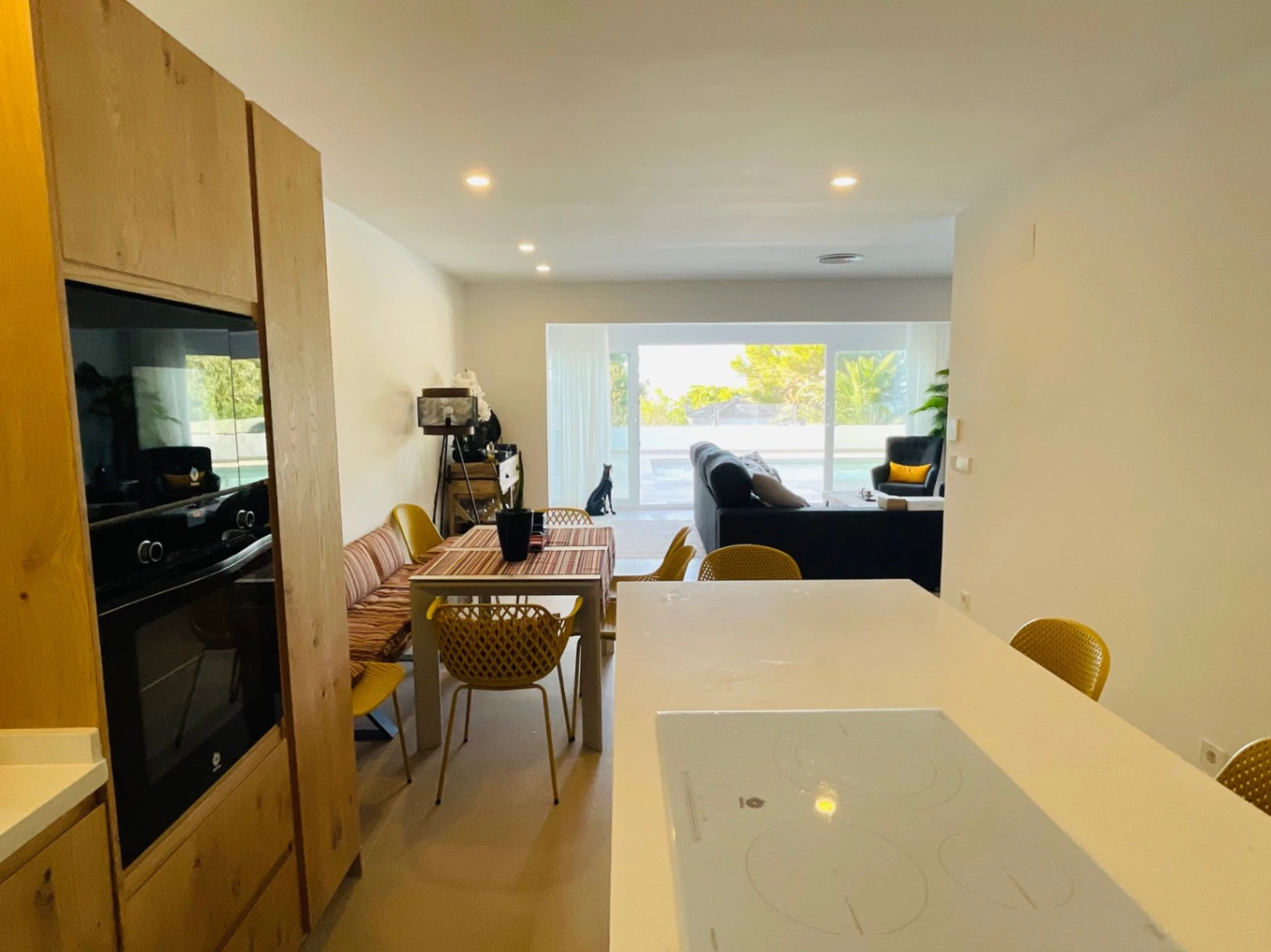 Chalet independiente en Las Marquesas en Denia con piscina privada.