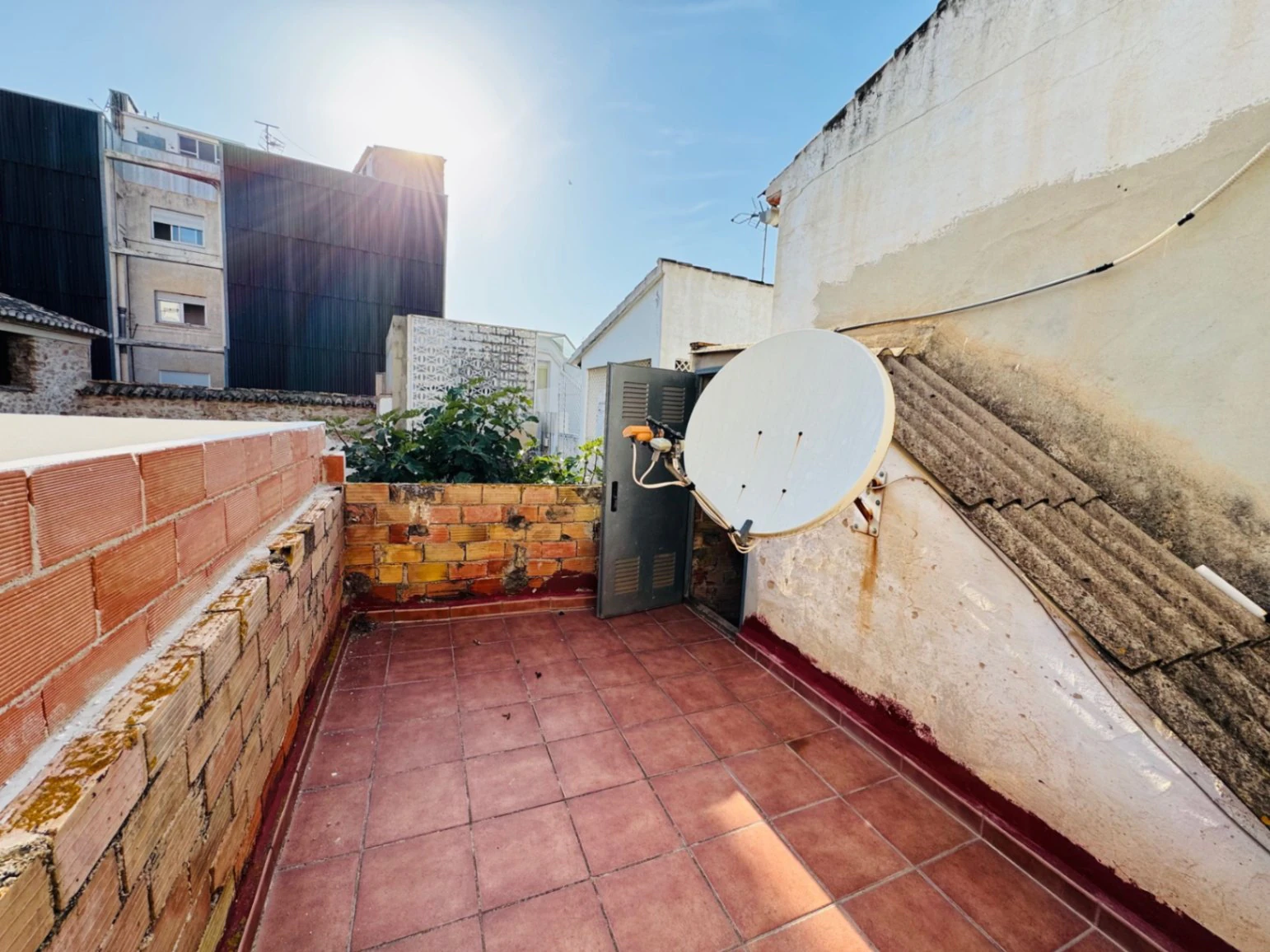 Piso en planta baja con patio en pleno centro histórico de Denia