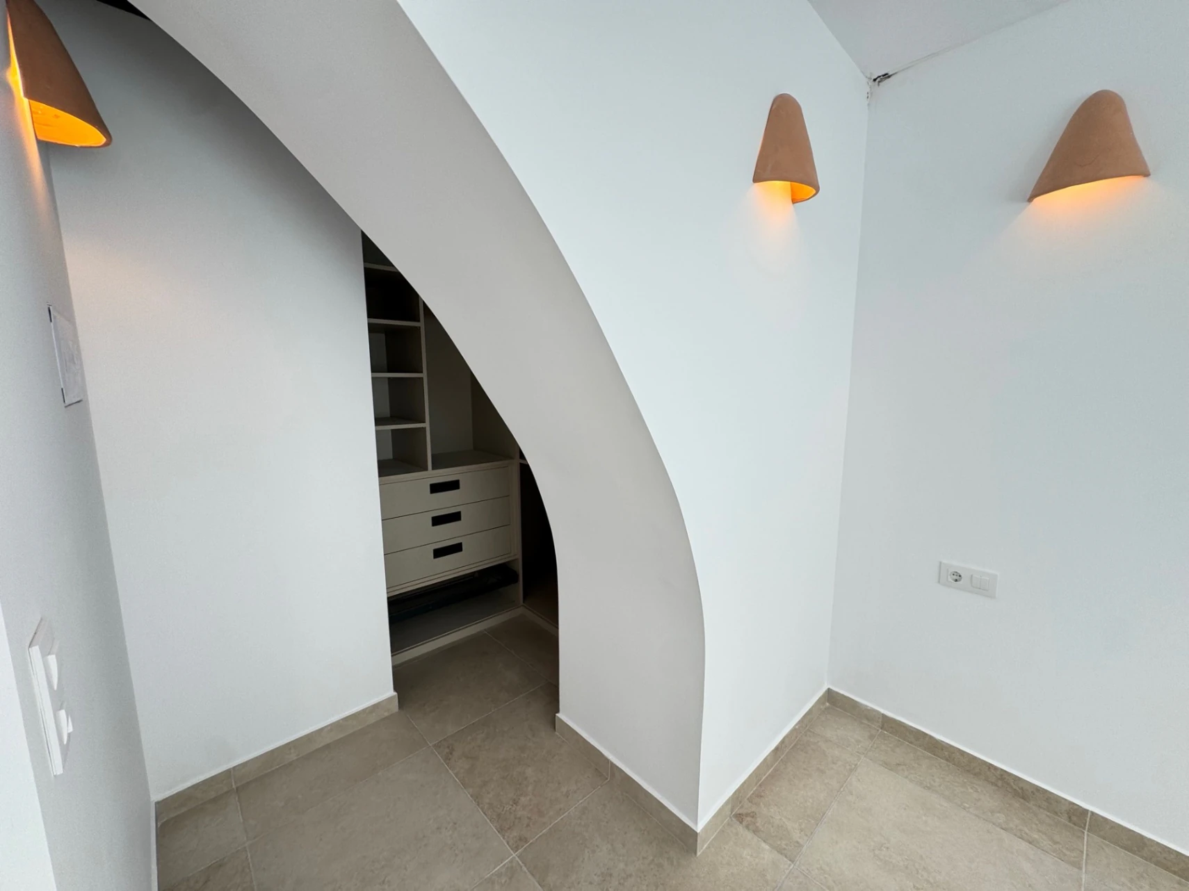 Casa de pueblo en centro Oliva con 3 viviendas dentro