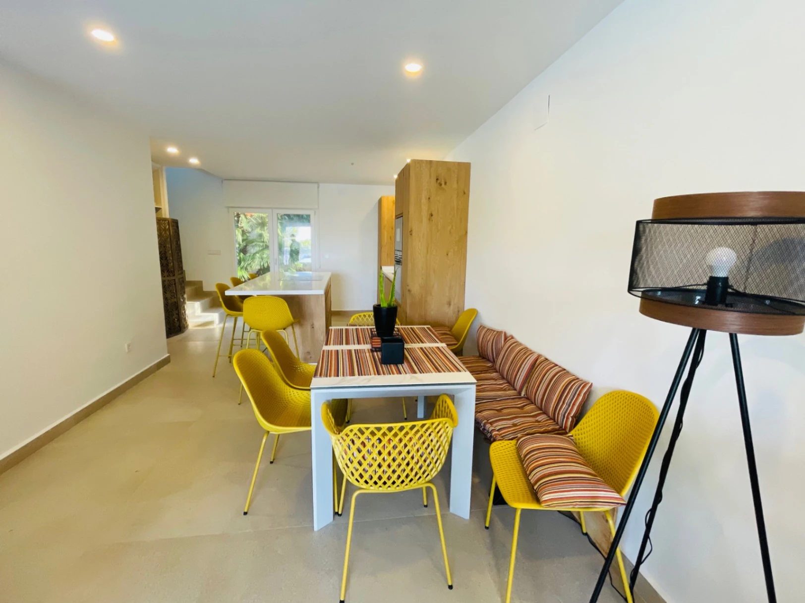 Chalet independiente en Las Marquesas en Denia con piscina privada.