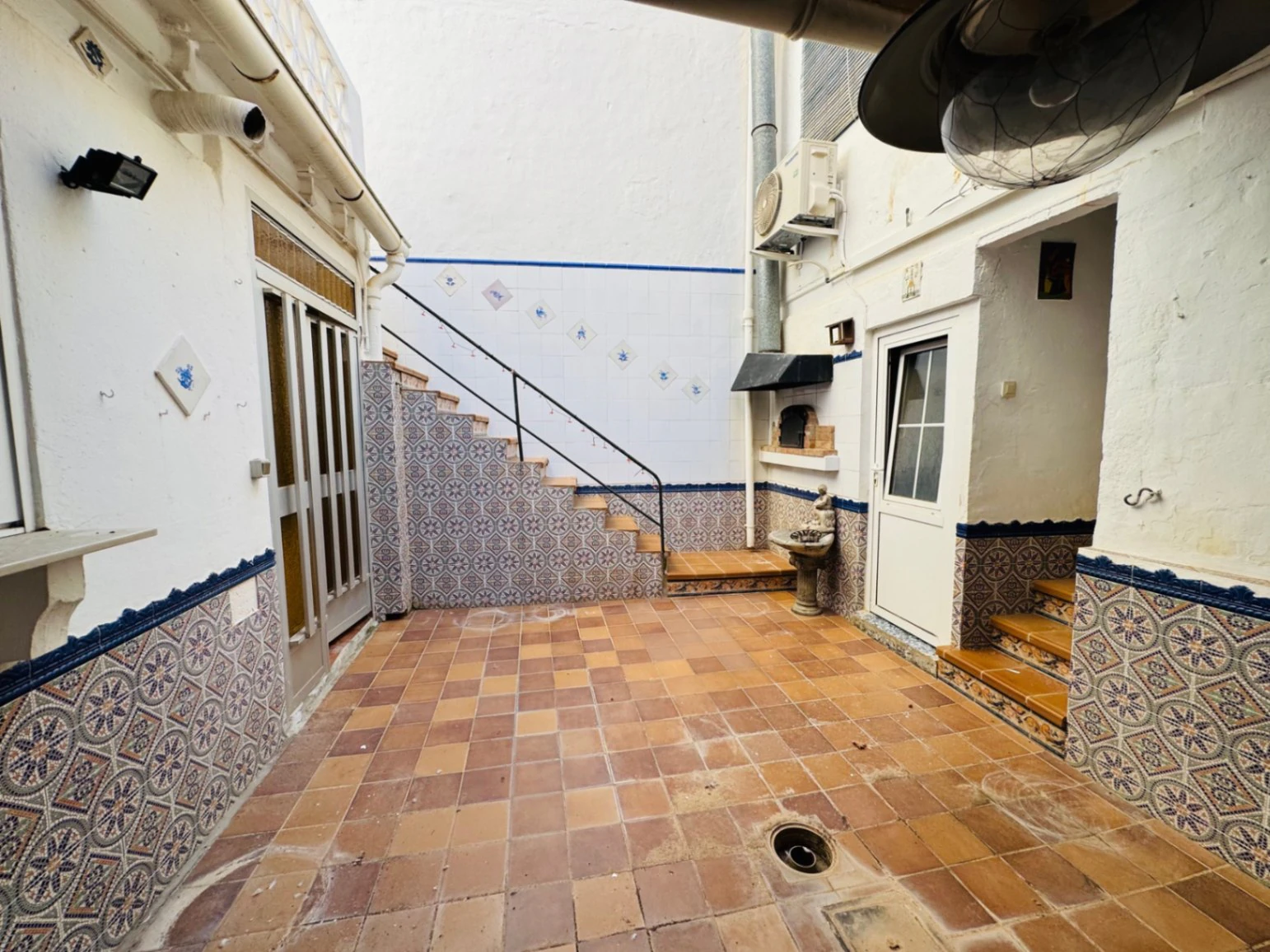 Piso en planta baja con patio en pleno centro histórico de Denia