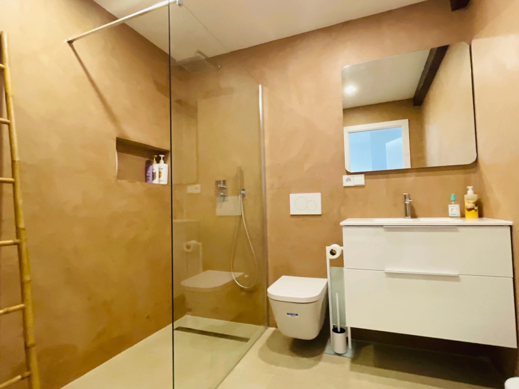 Chalet independiente en Las Marquesas en Denia con piscina privada.