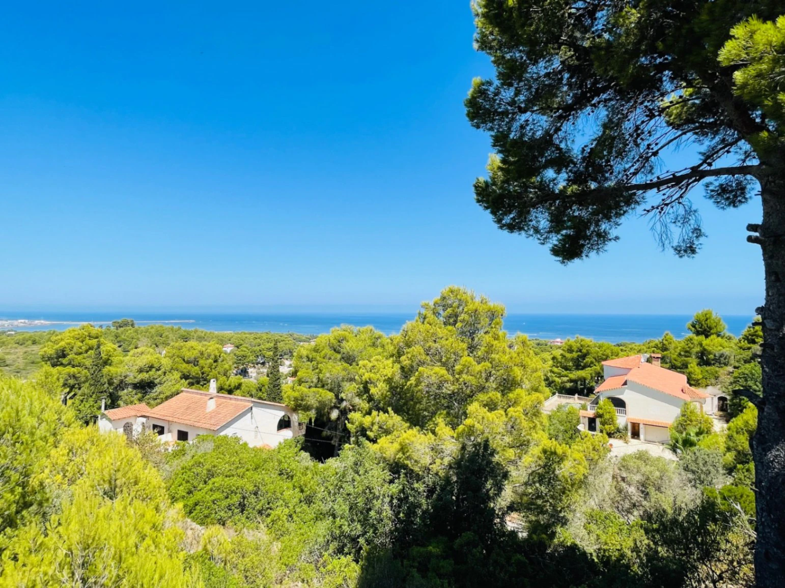 Chalet en Las Rotas con vistas panorámicas al mar y montaña