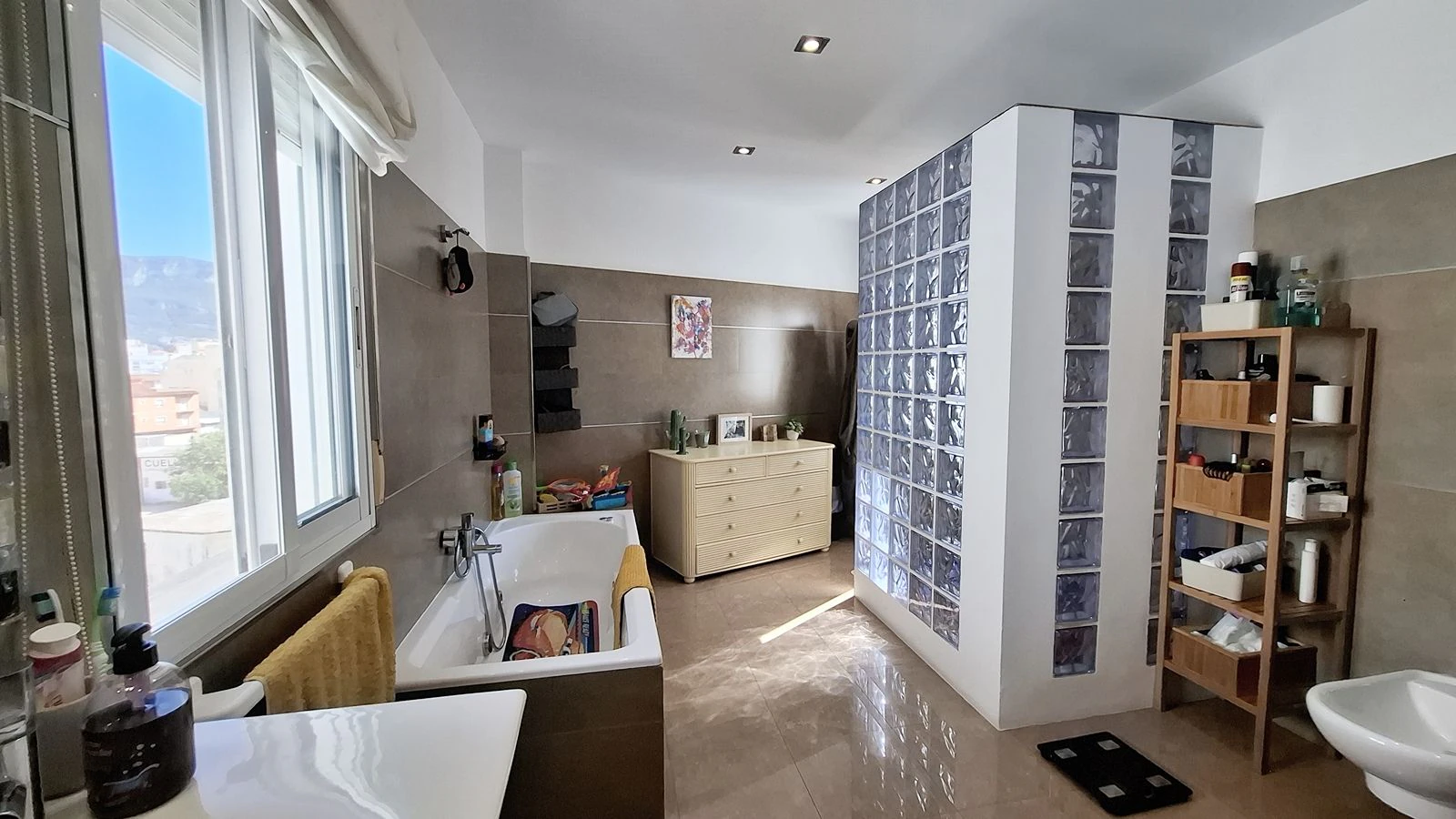 ATICO DUPLEX CON VISTAS AL CASTILLO