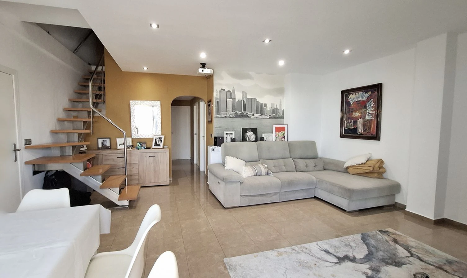 ATICO DUPLEX CON VISTAS AL CASTILLO